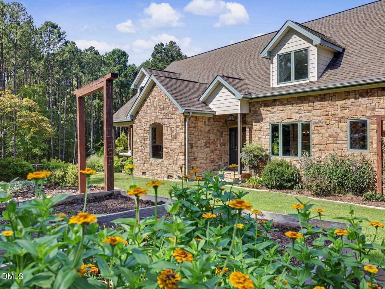 1101 New Hope Church Road