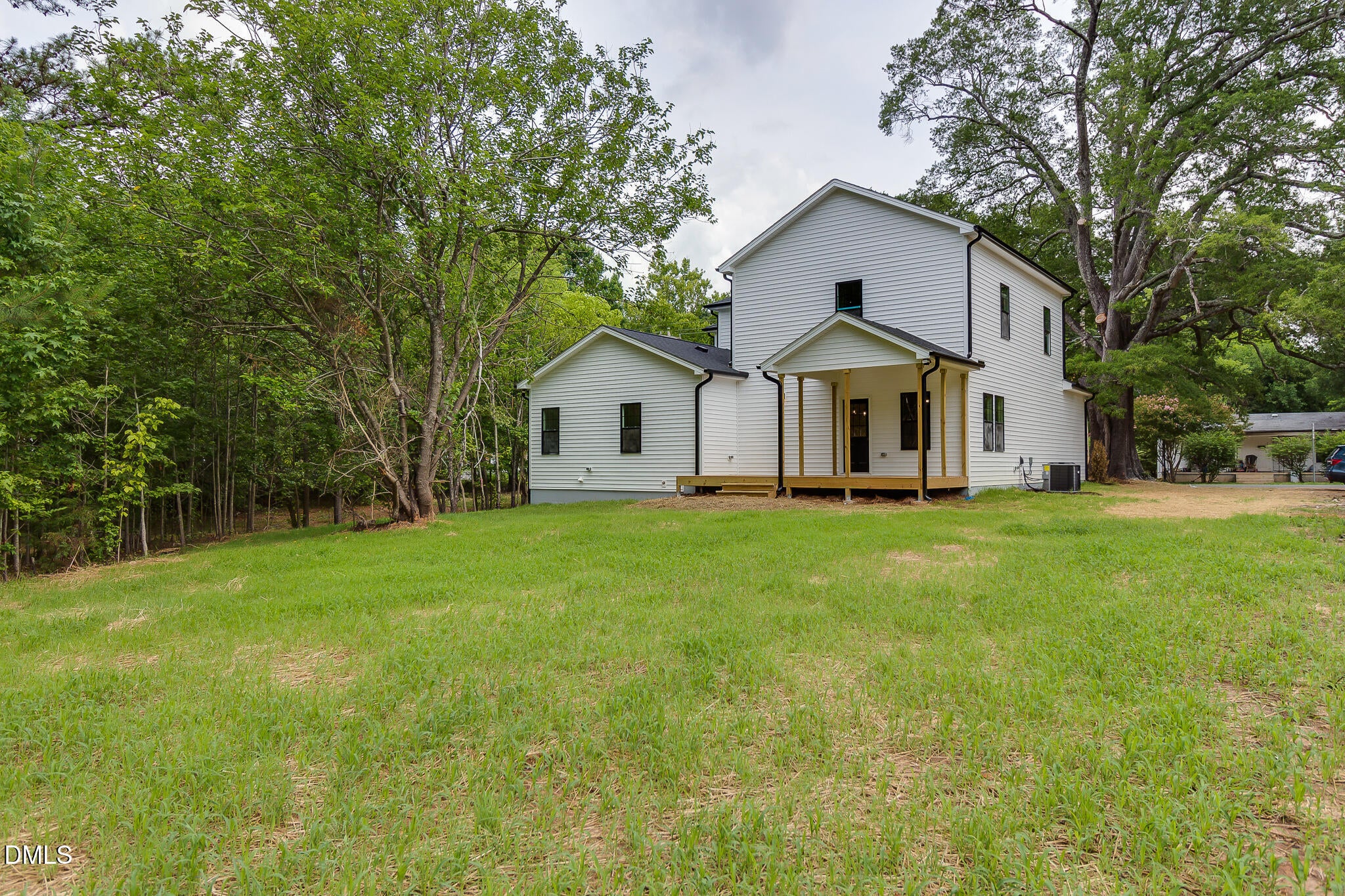 514 E Juniper Avenue