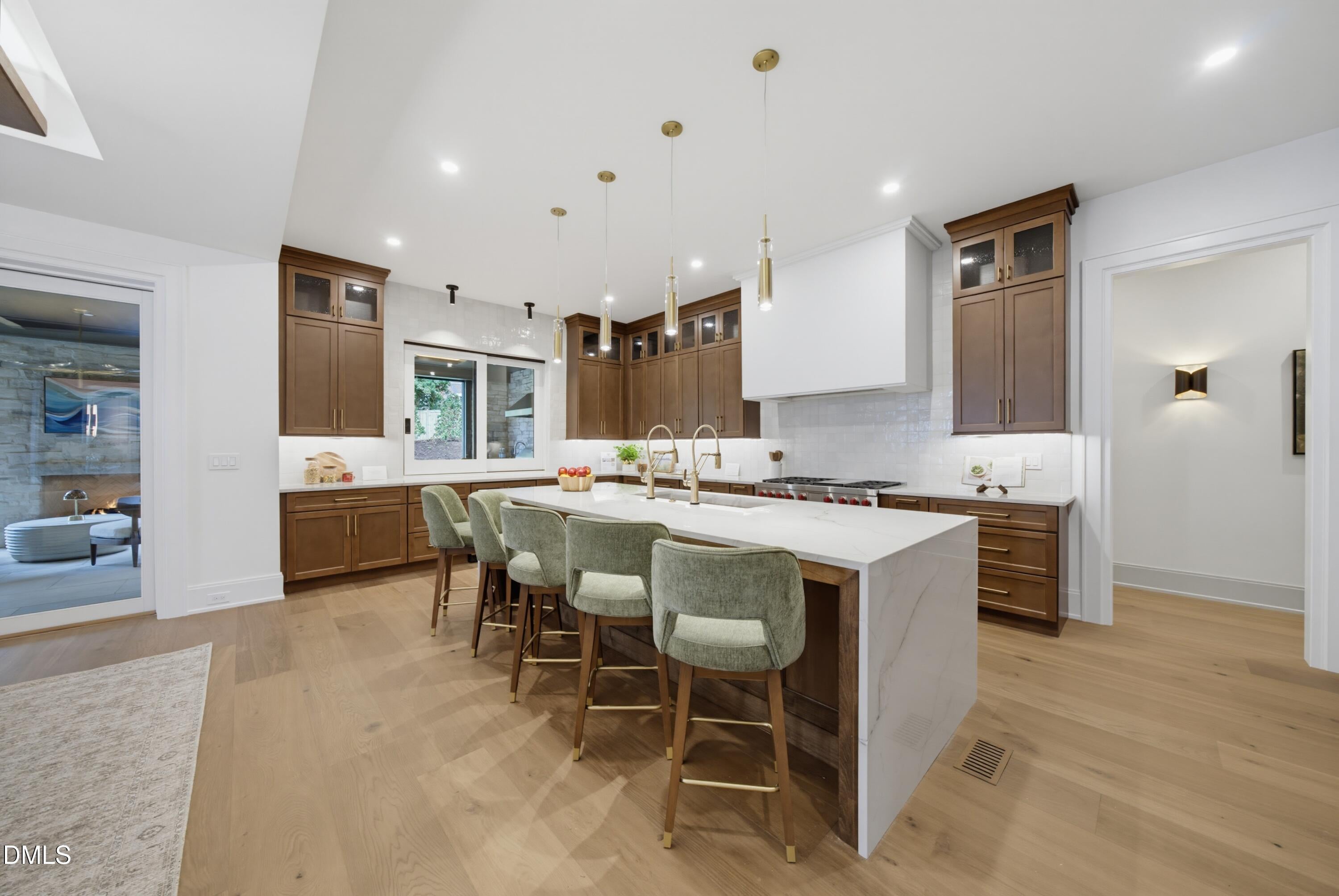 5042 Langley Circle