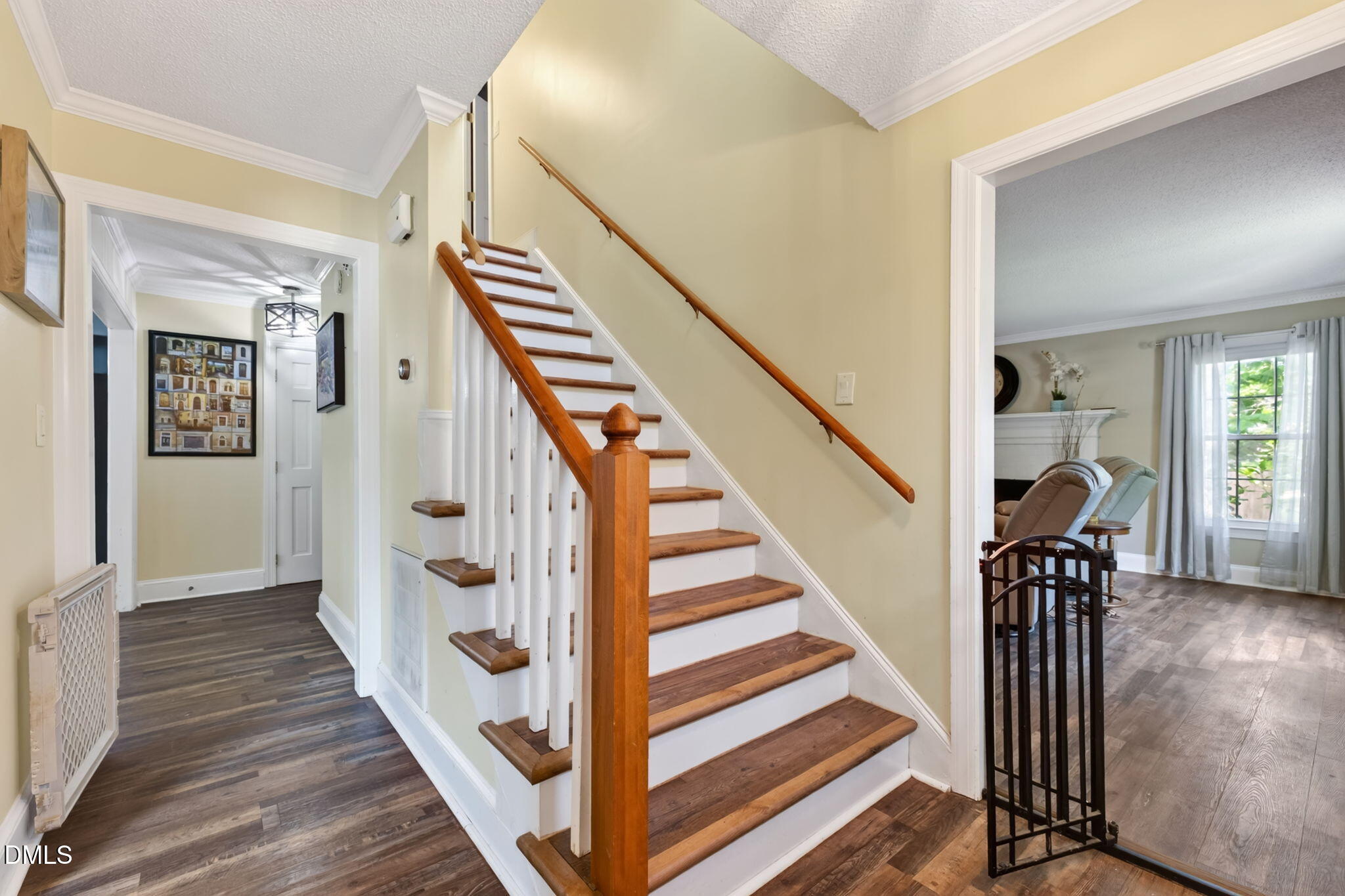 2900 Meadowview Court