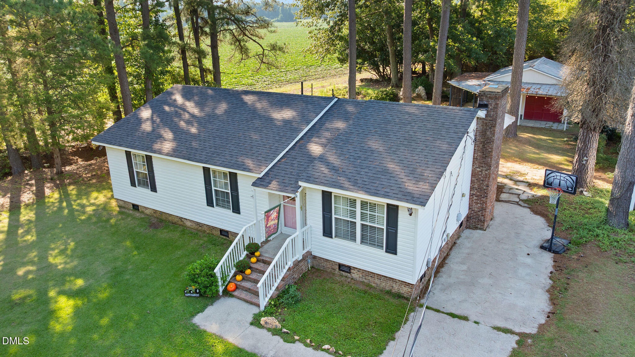 3838 Longleaf Drive NE