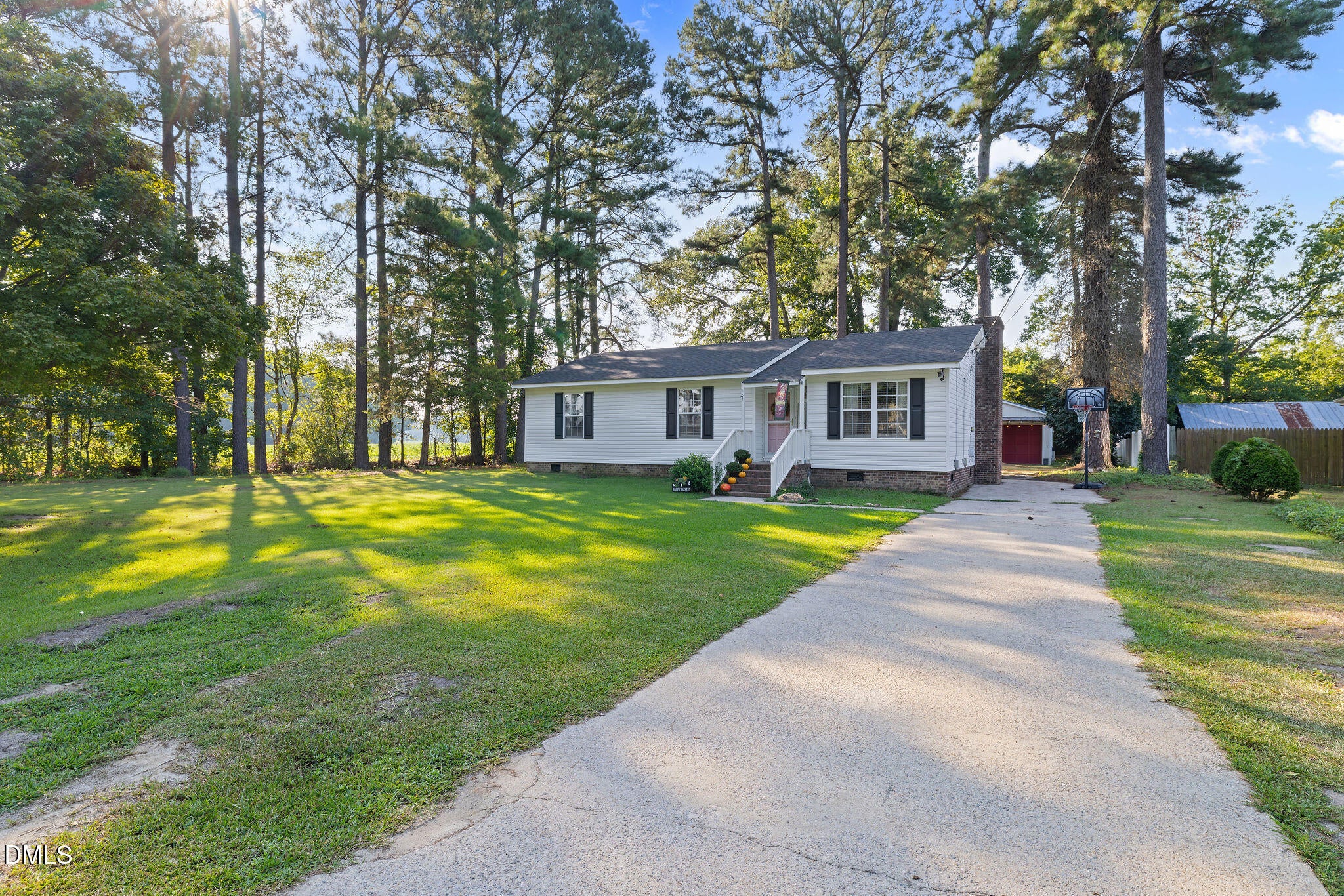 3838 Longleaf Drive NE