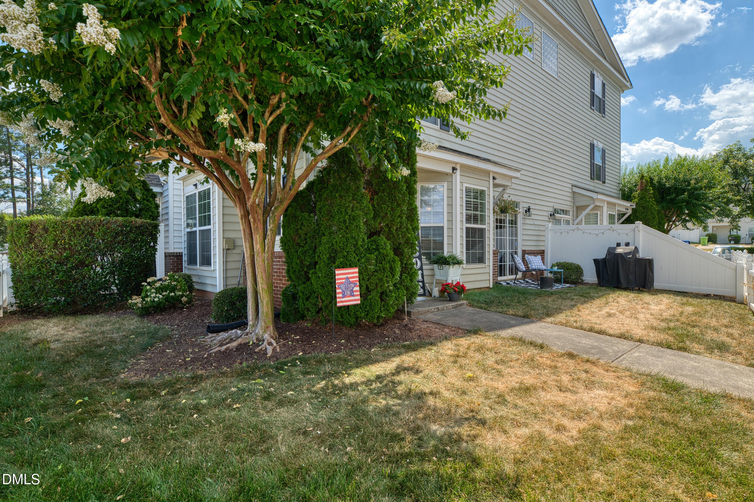 1121 Consortium Drive 115