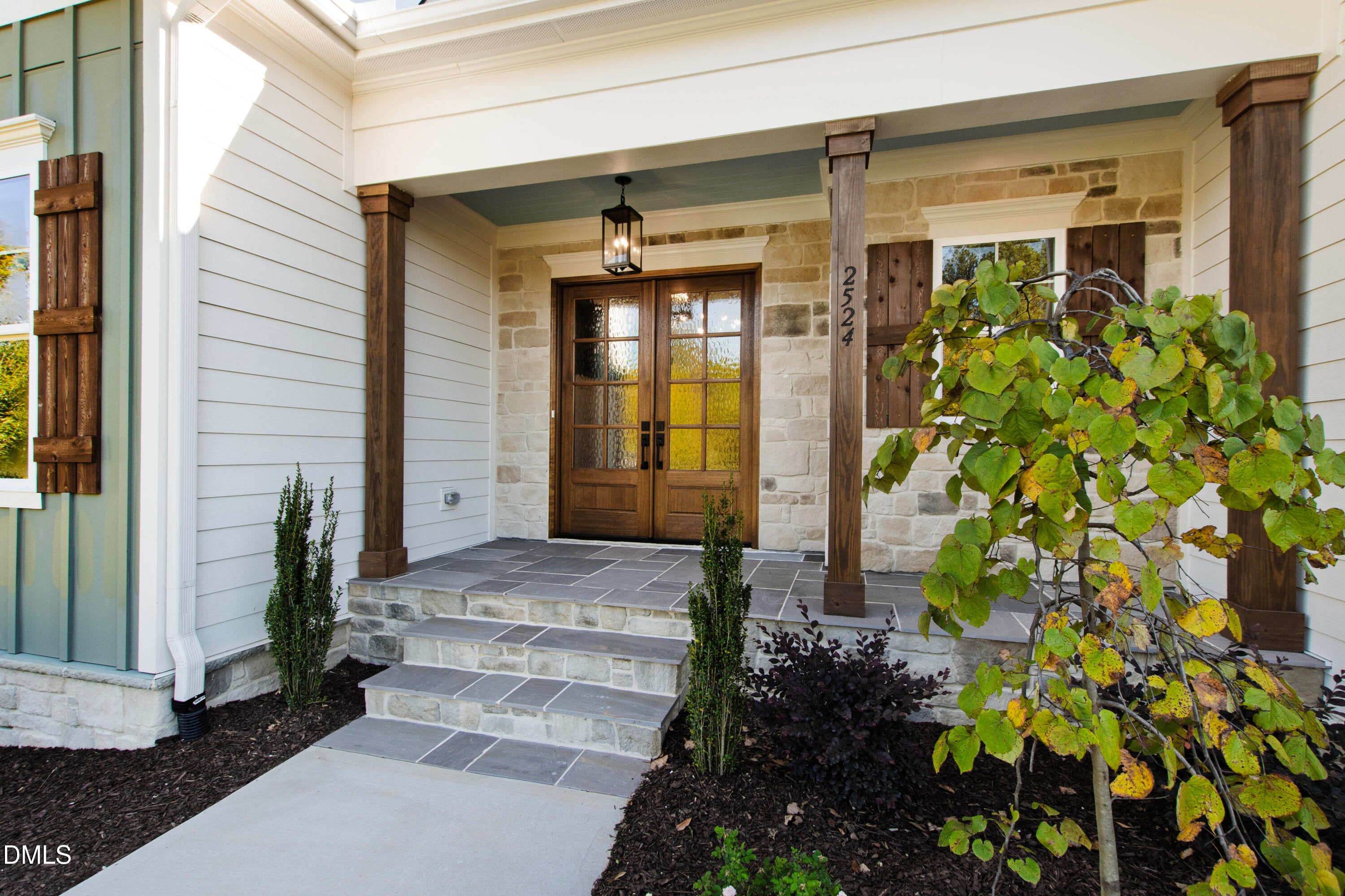 2524 Rosslare Pond Trail