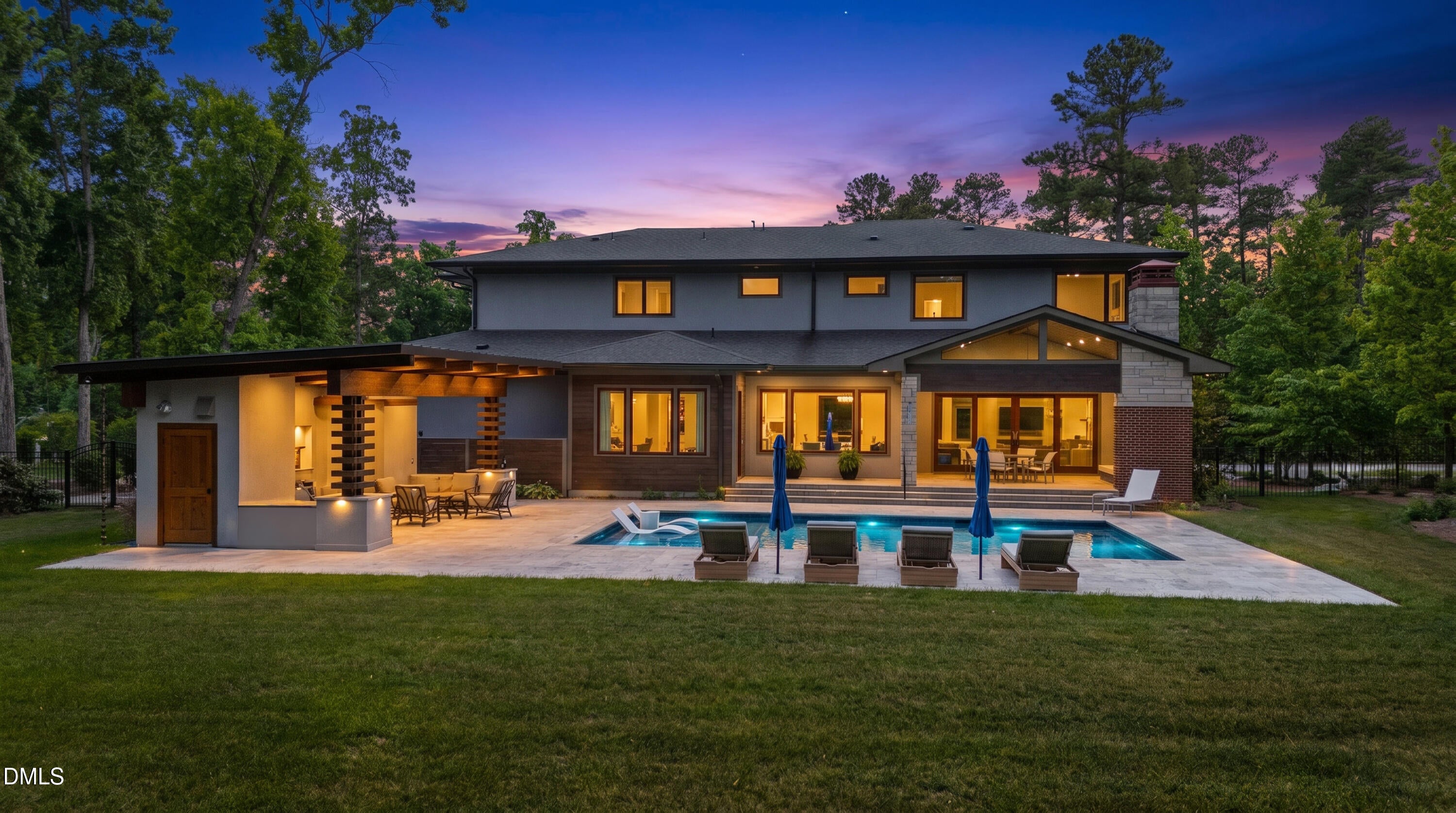 5141 Avalaire Oaks Drive