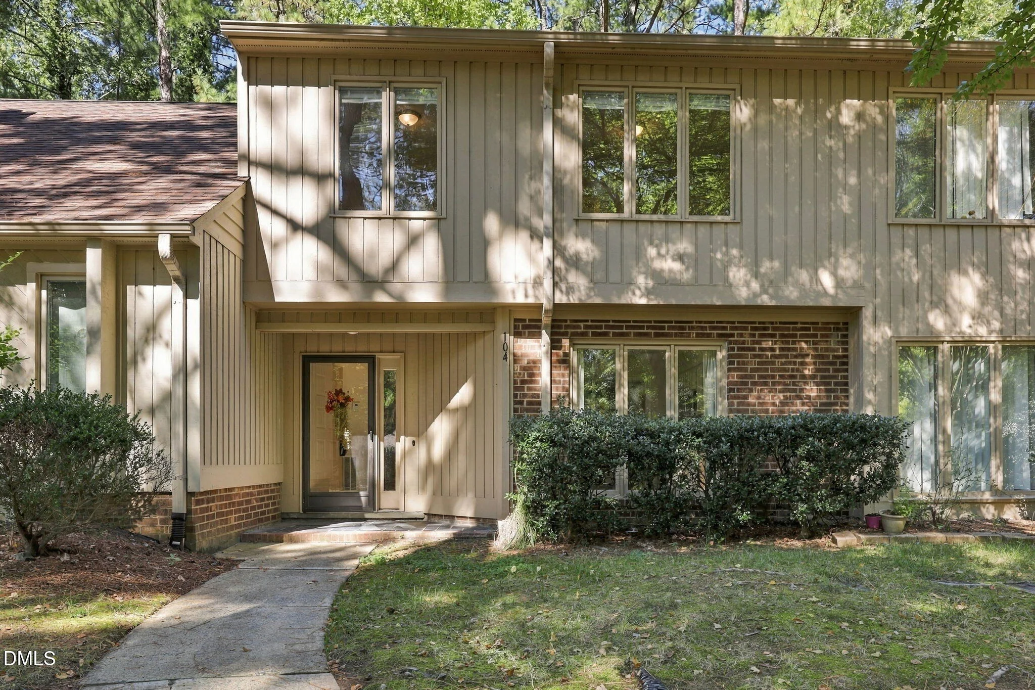 104 Mossbark Lane