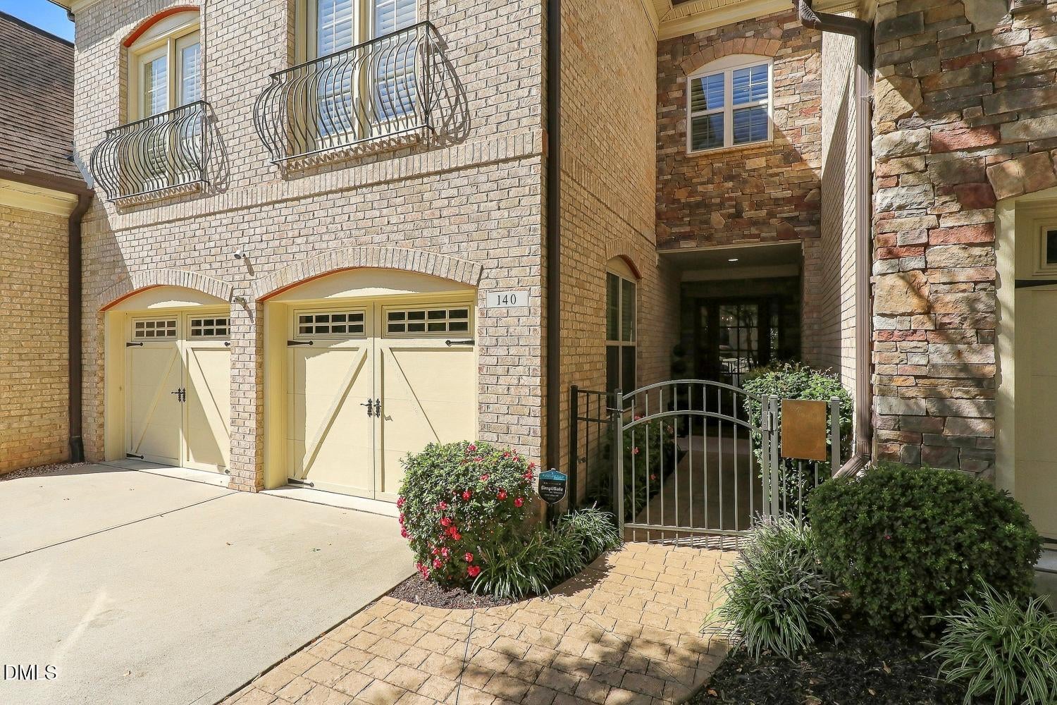 140 Arabella Court