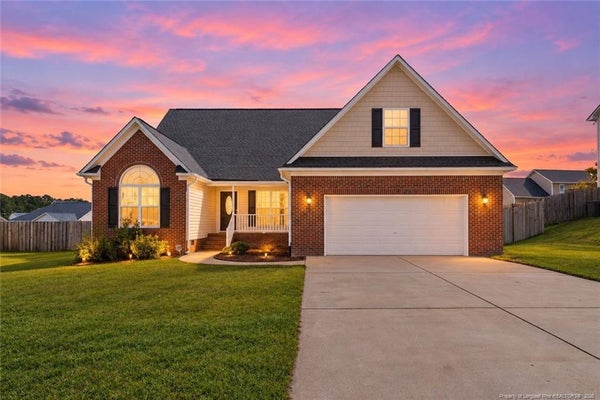 1516 THOROUGHBRED TRL, PARKTON, NC 28371 - Image 1c3064b538375c197e772c00a65ba41f/2740152097