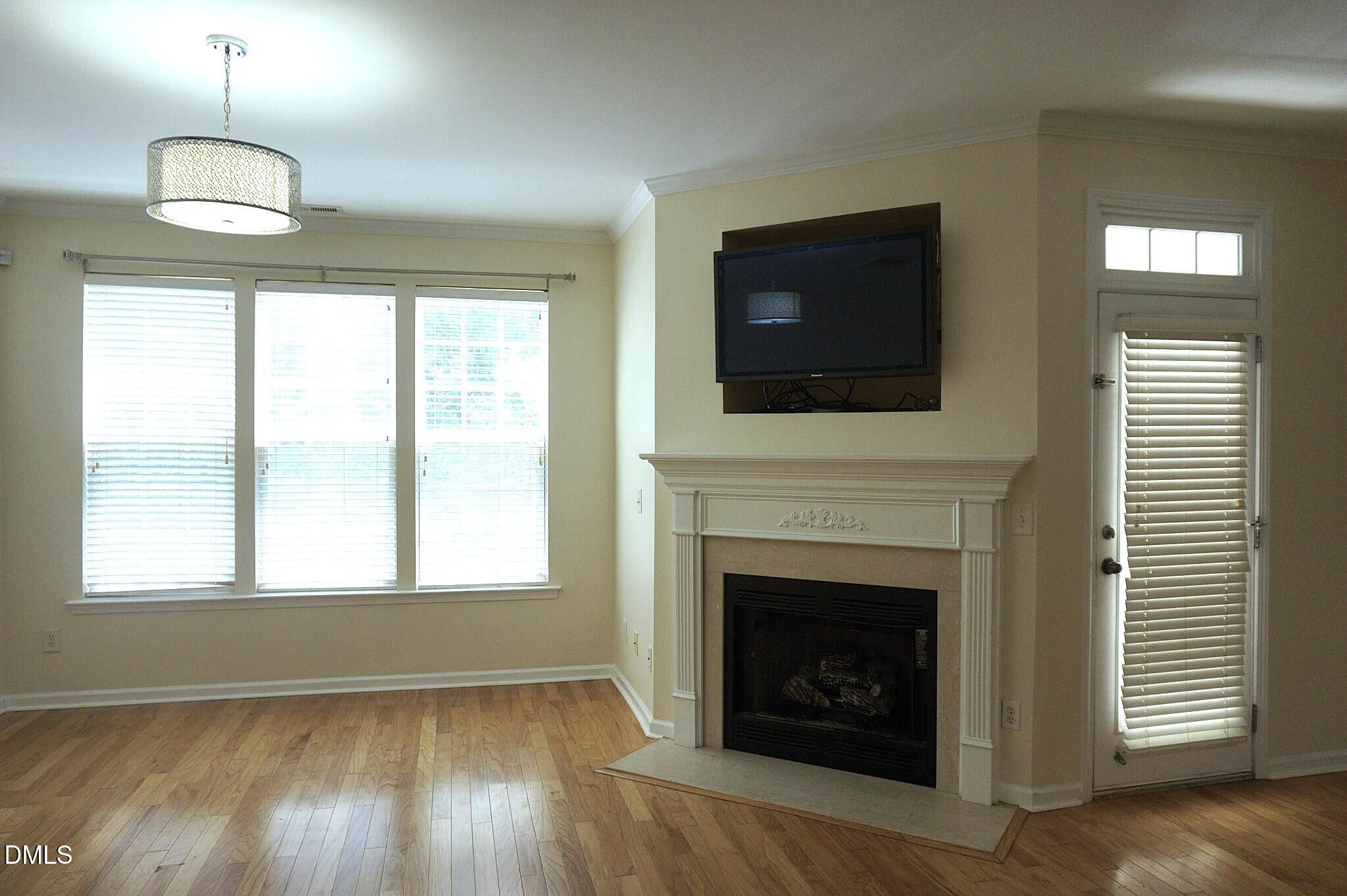 5455 Crescentview Parkway 5455