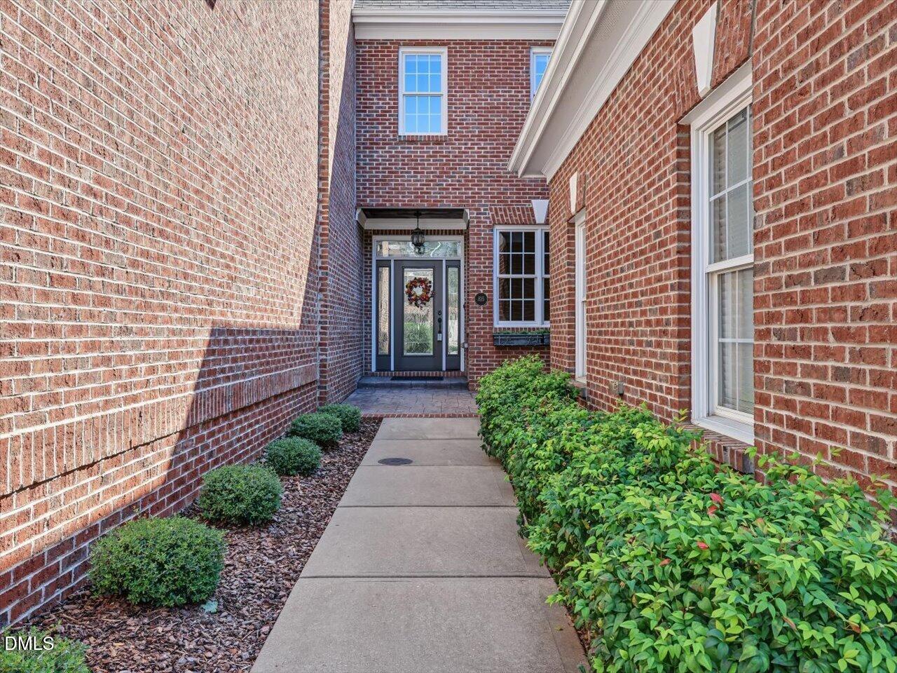 815 Running Brook Trail