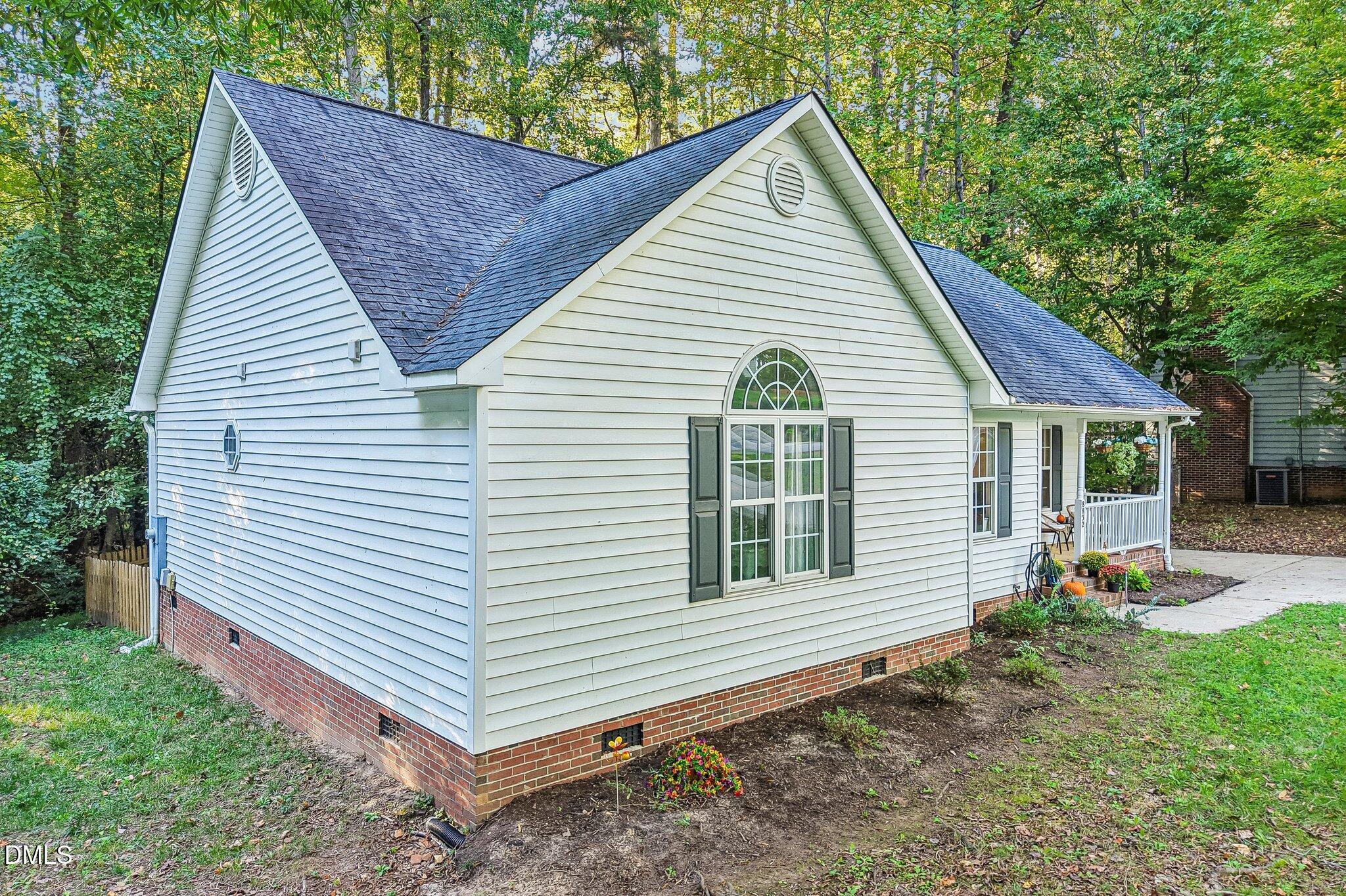 8832 Reigate Lane