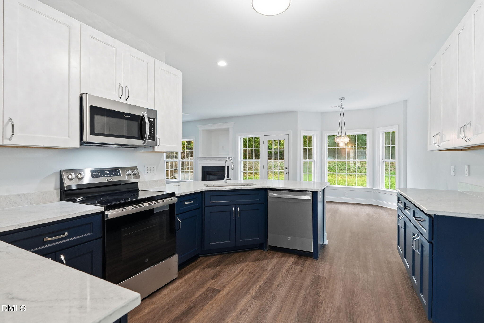 1212 Dexter Ridge Drive
