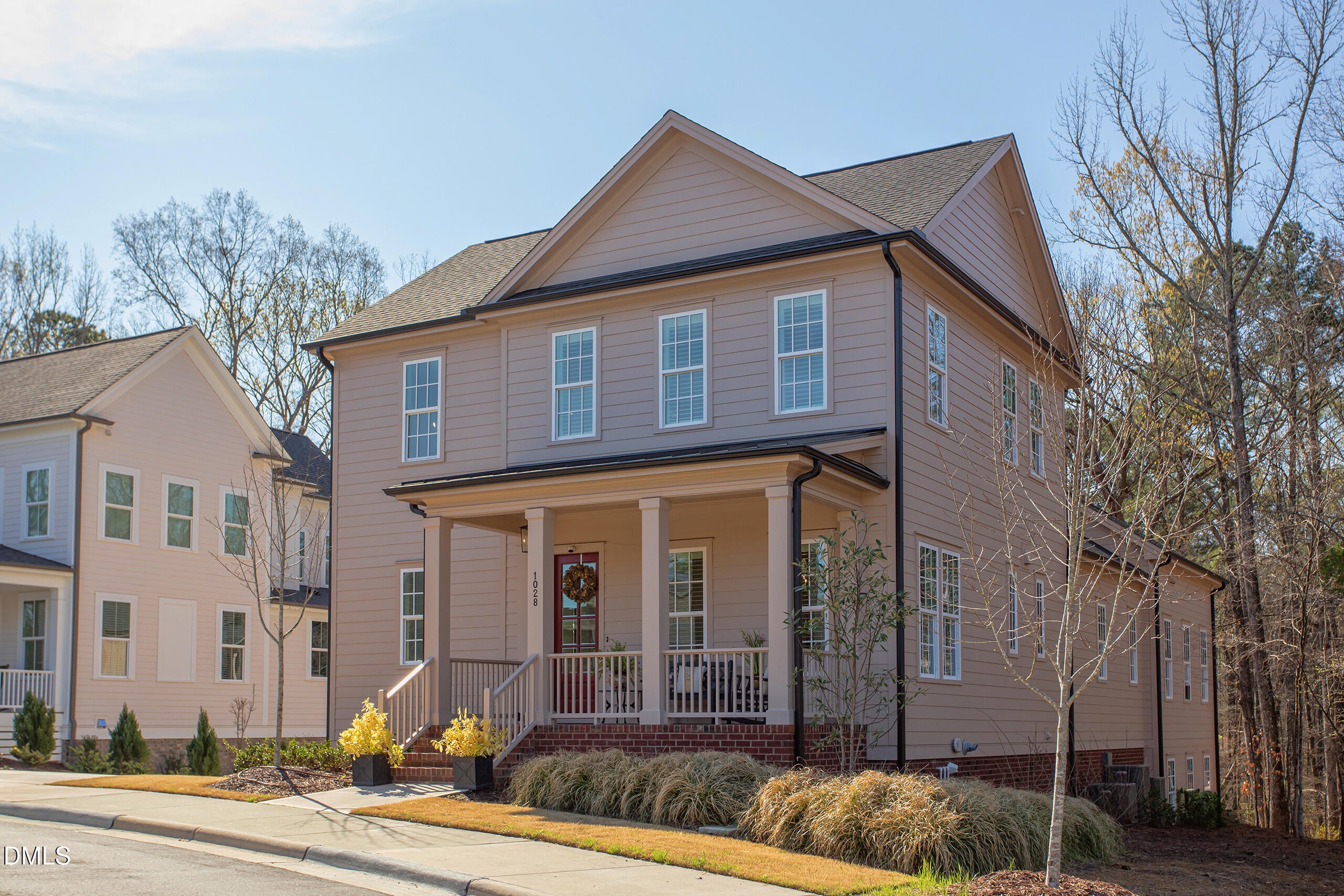 1028 Whitehall Circle