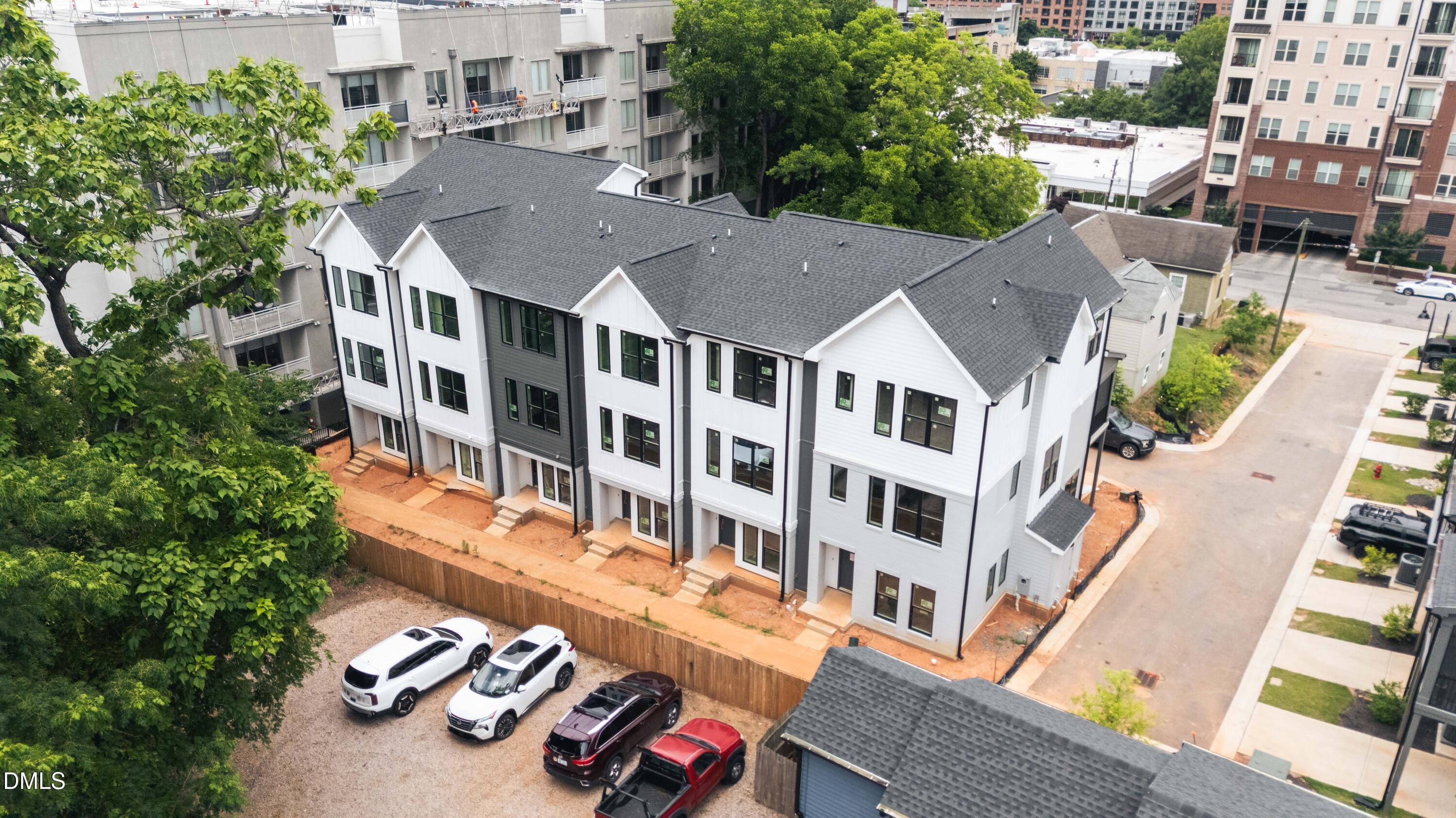 720 Noble Town Way 101-106