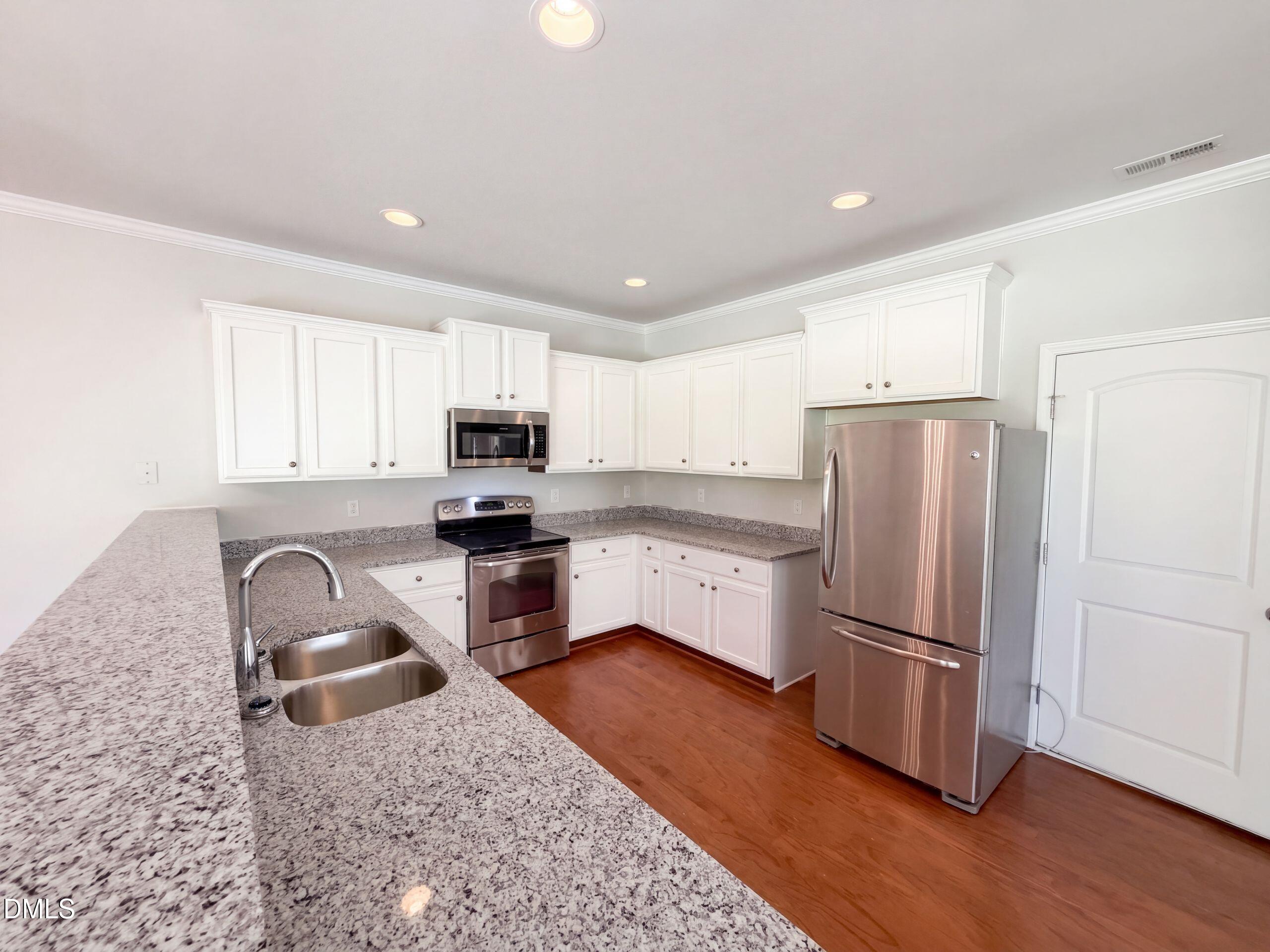1317 Hosmer Court