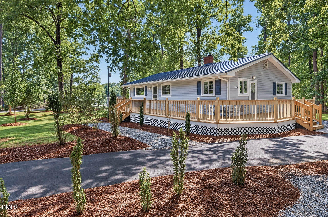 2119 Irvin Circle