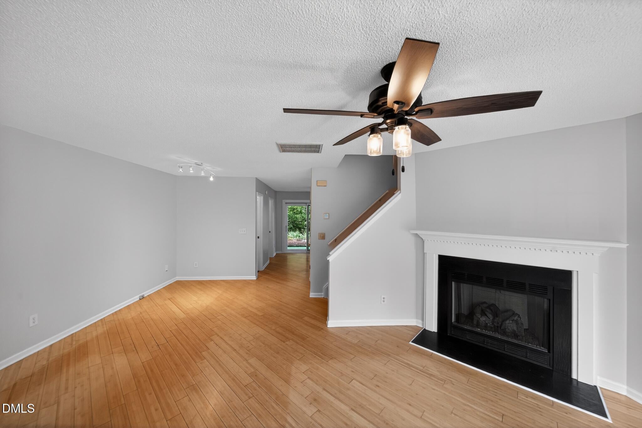 2654 Dwight Place