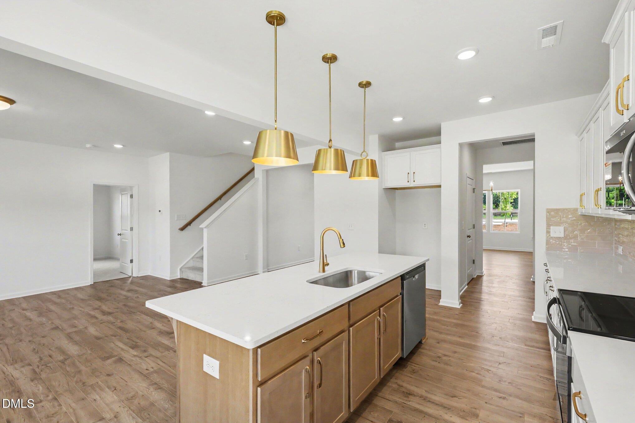 257 Oriole Drive 182