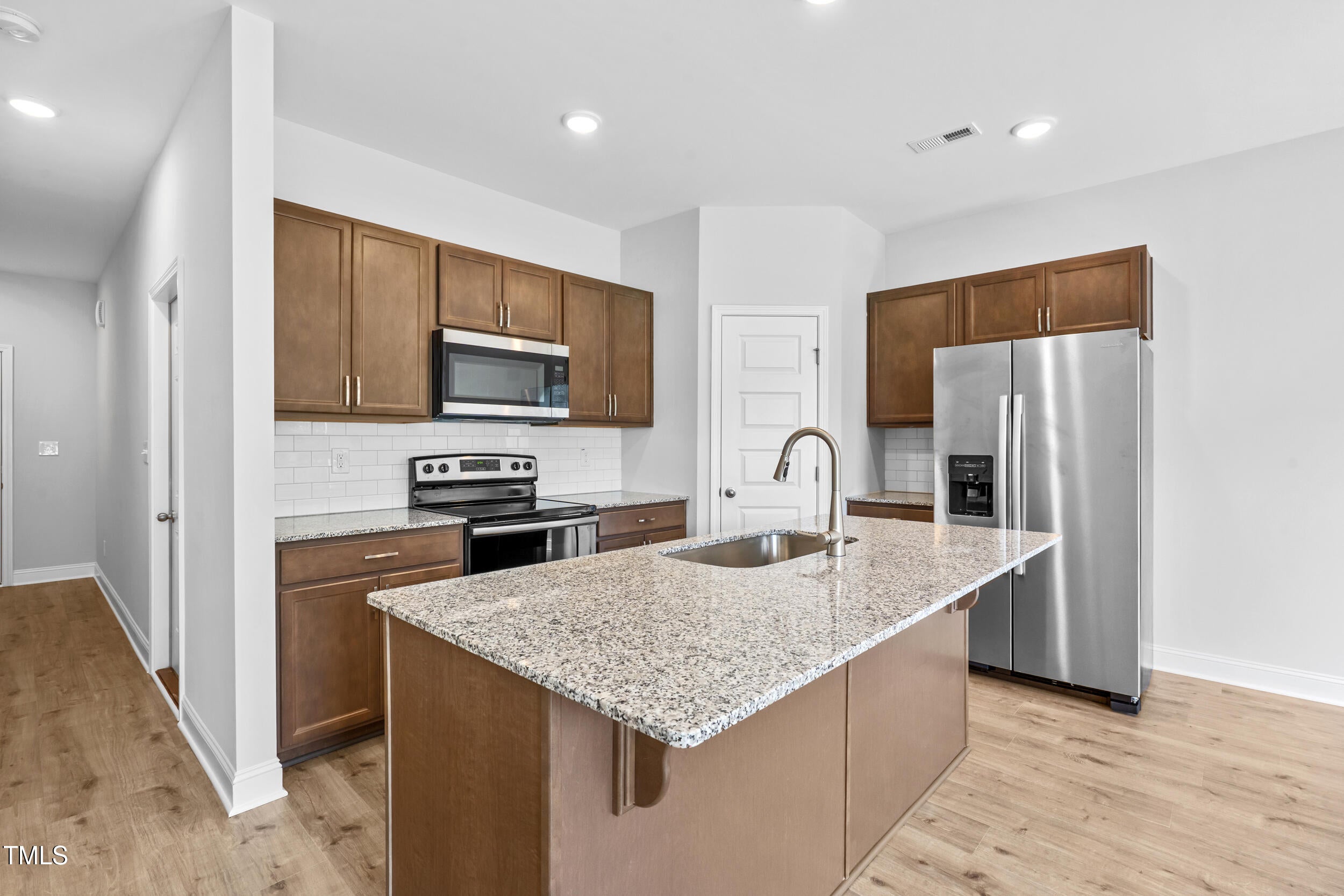 121 E Saltgrass Lane