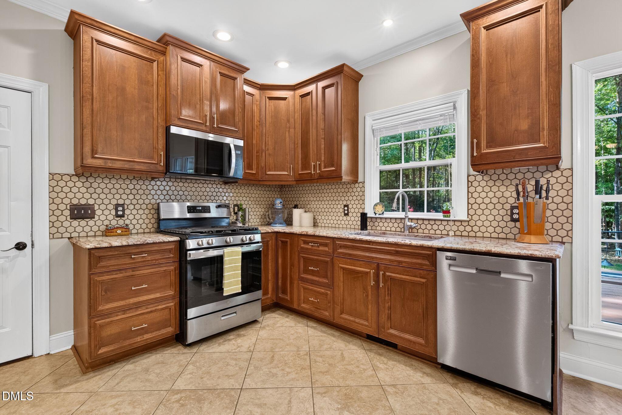567 Timberknoll Lane