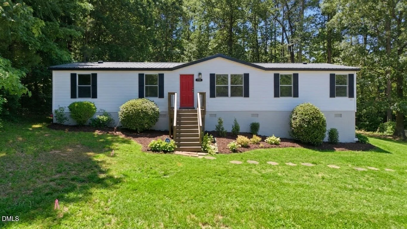 733 Lemay Lane