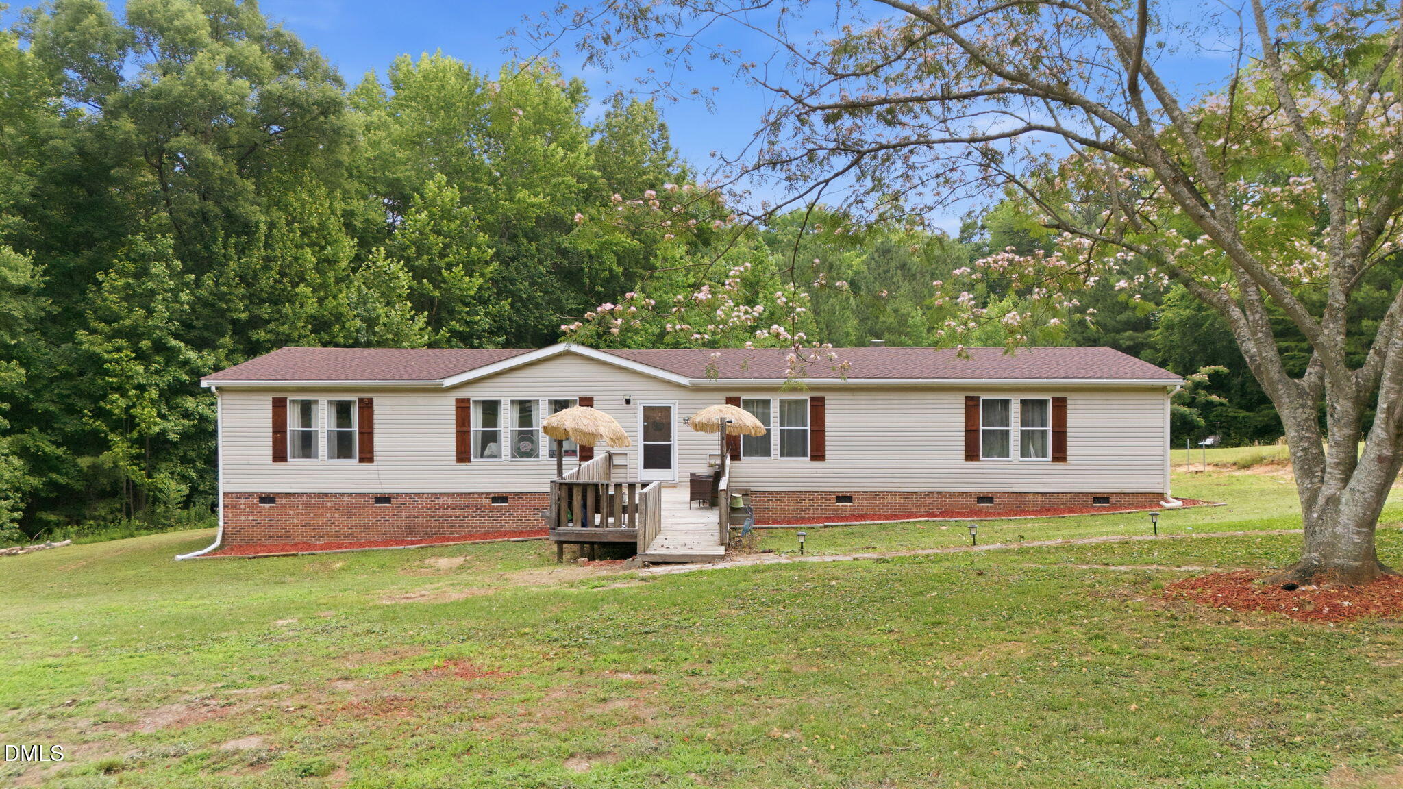 5218 Divine Lane