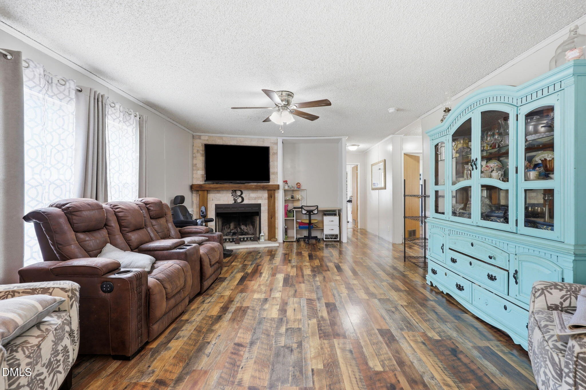 5218 Divine Lane