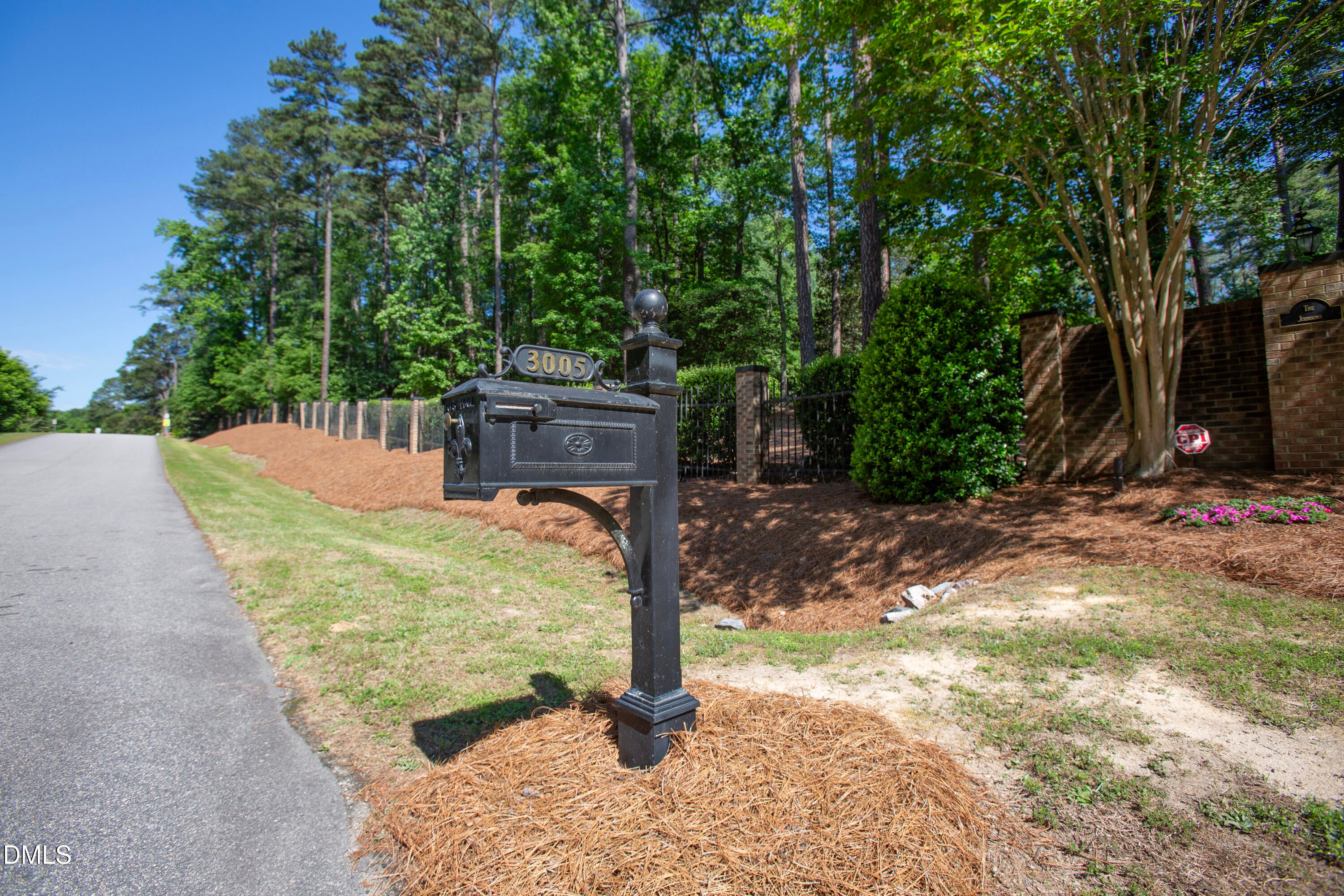 3005 Horse Shoe Farm Road