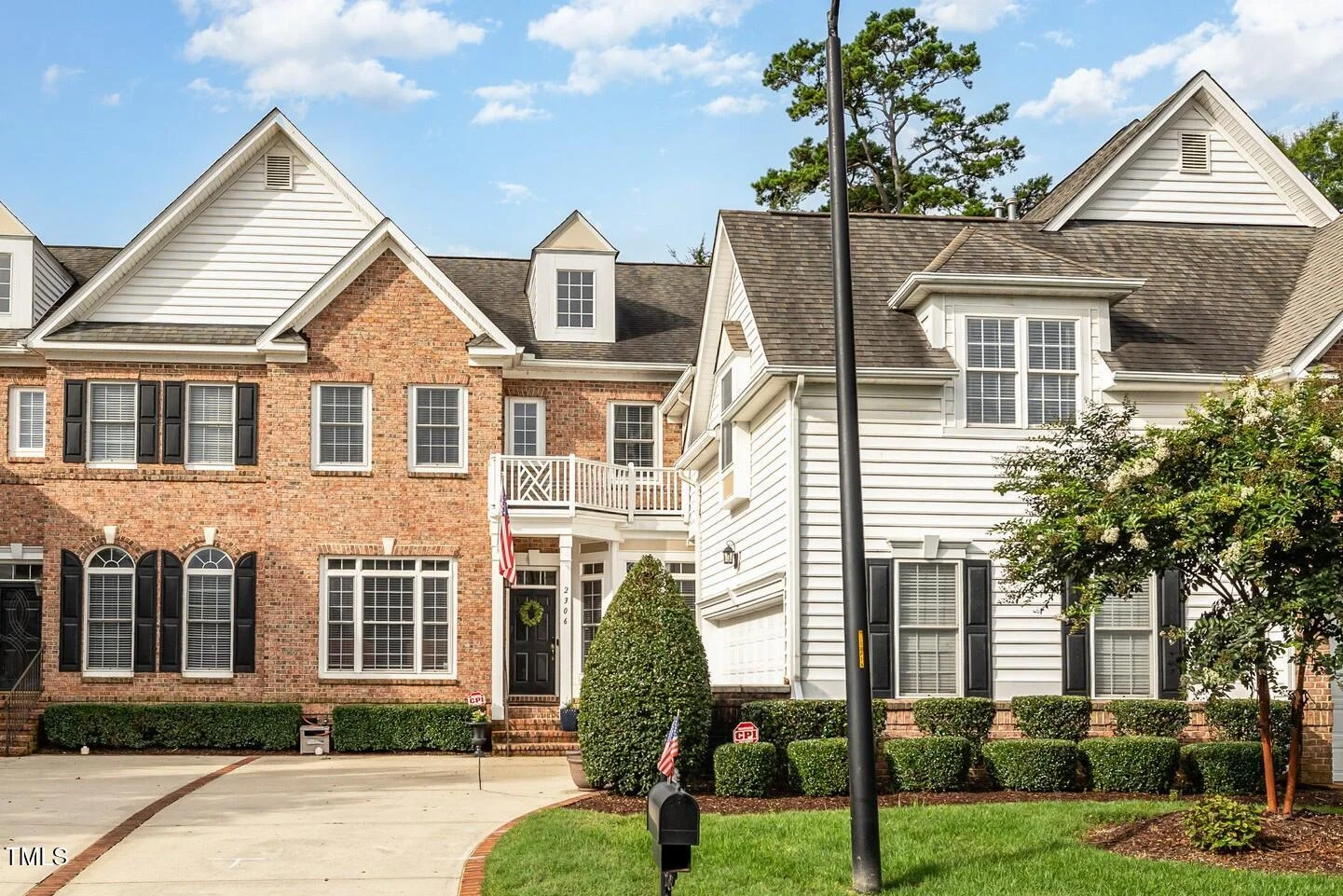 2306 Carriage Oaks Drive