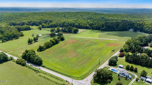108 DAIRYLAND RD, CHAPEL HILL, NC 27516 - Image 229201308b3986da8c4e2d4aa7fc4318/741074484