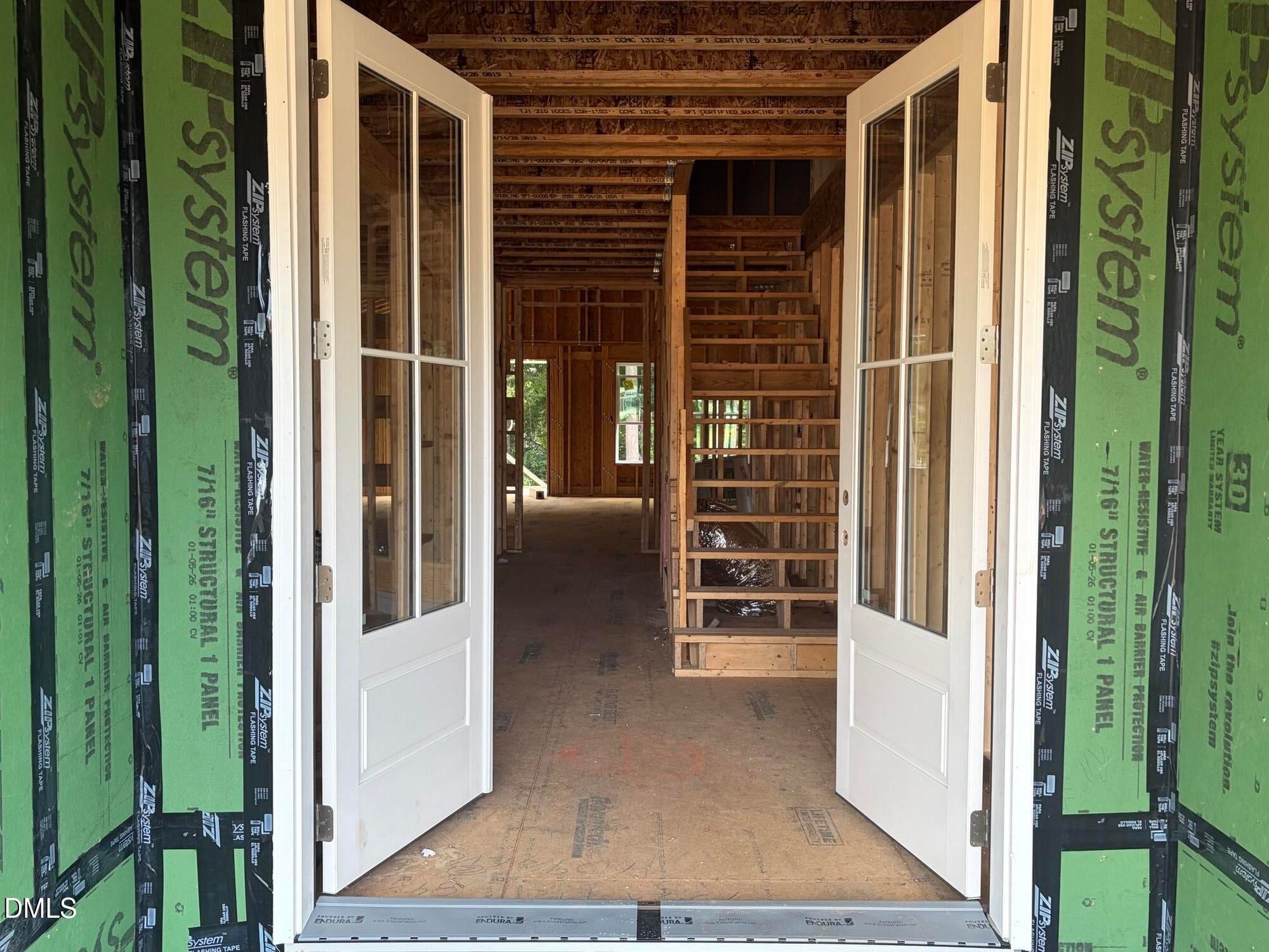 743 W Holly Springs Road