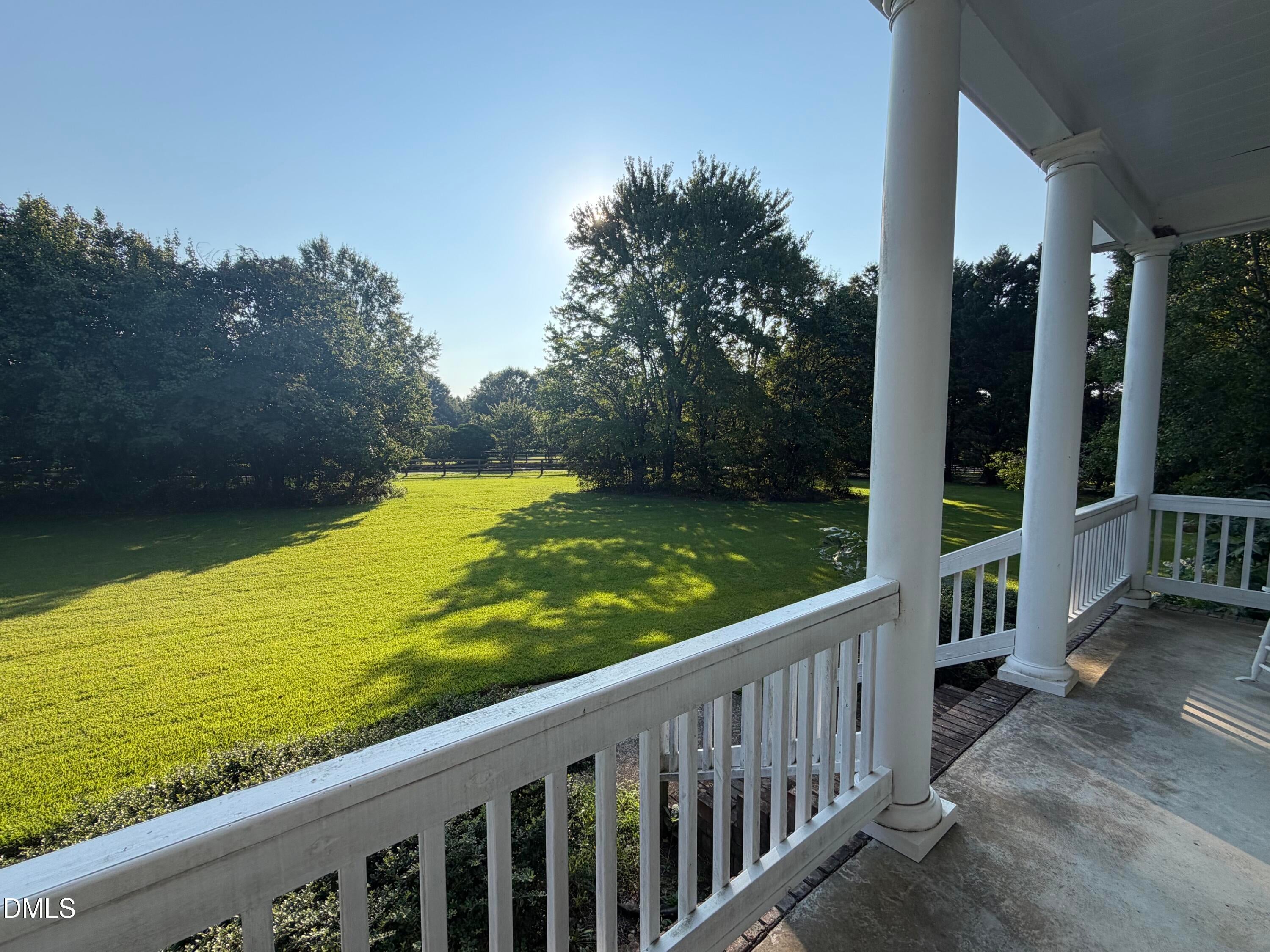 908 Windrow Lane