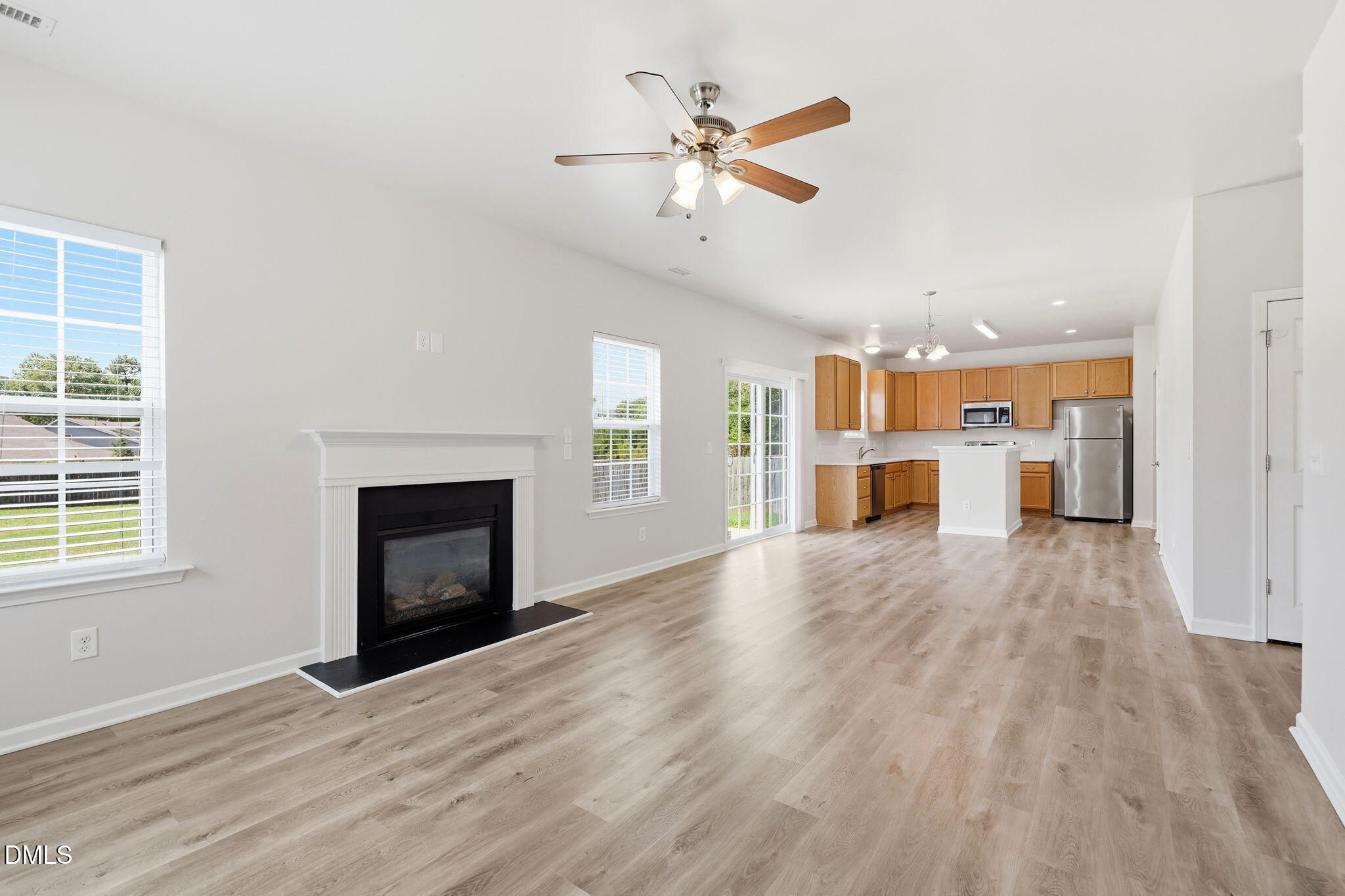 1009 Harvest Point Drive