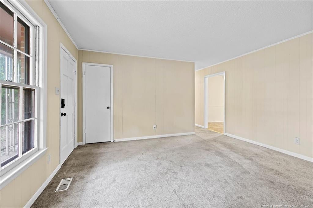 6213 Sabine Drive