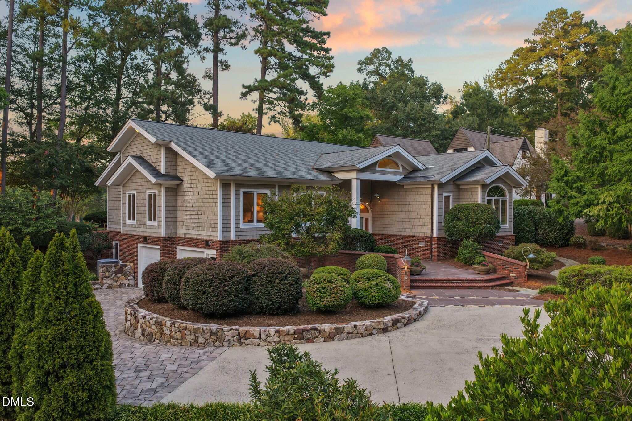 2806 Chelsea Circle