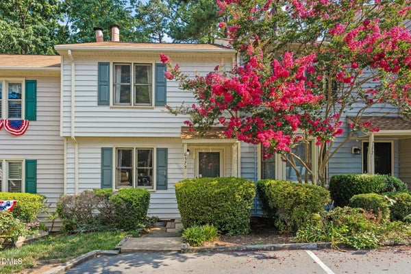 6575 ENGLISH OAKS DR, RALEIGH, NC 27615 - Image 239c482f4e003b0fc2f4d47c4e7dfbae/553669840