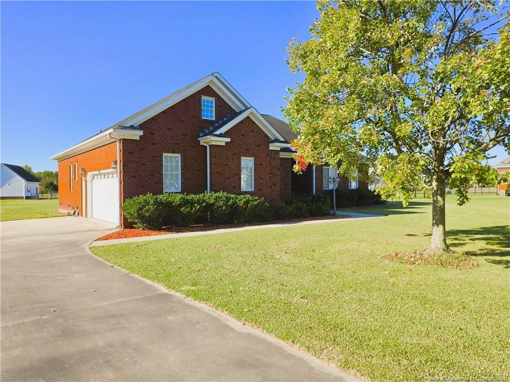 102 Trailwater Drive