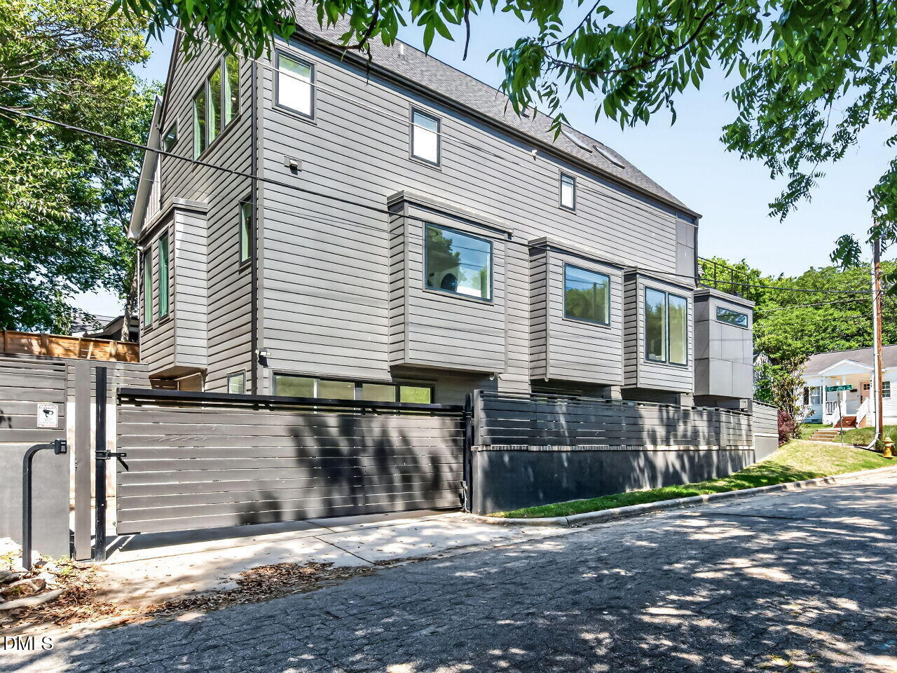 618 E Cabarrus Street