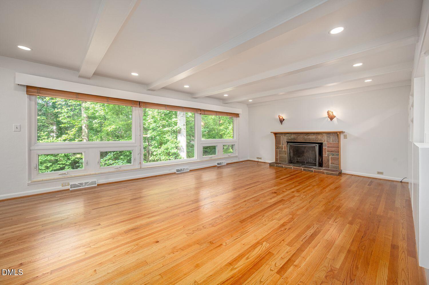 508 Hawthorne Lane