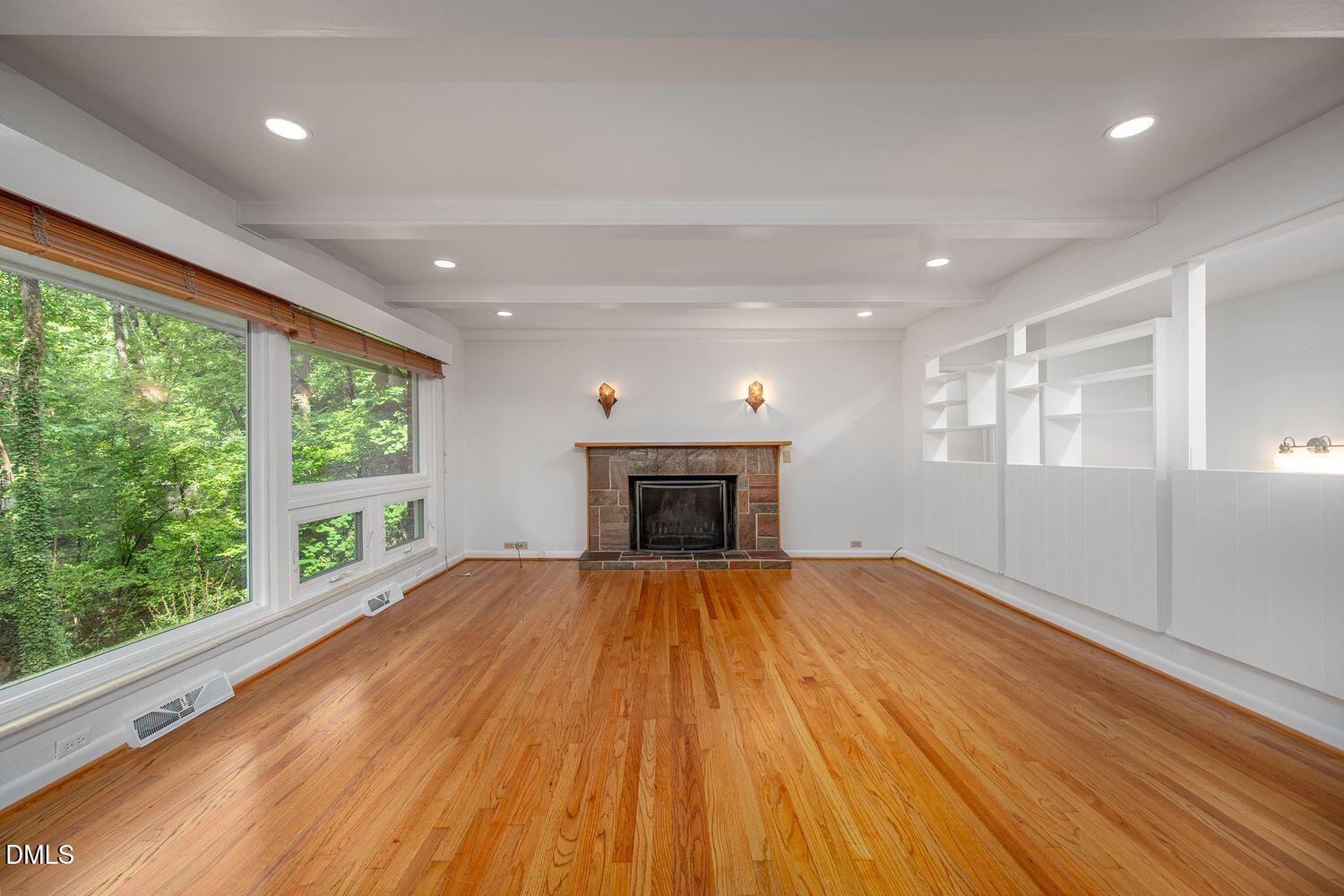 508 Hawthorne Lane
