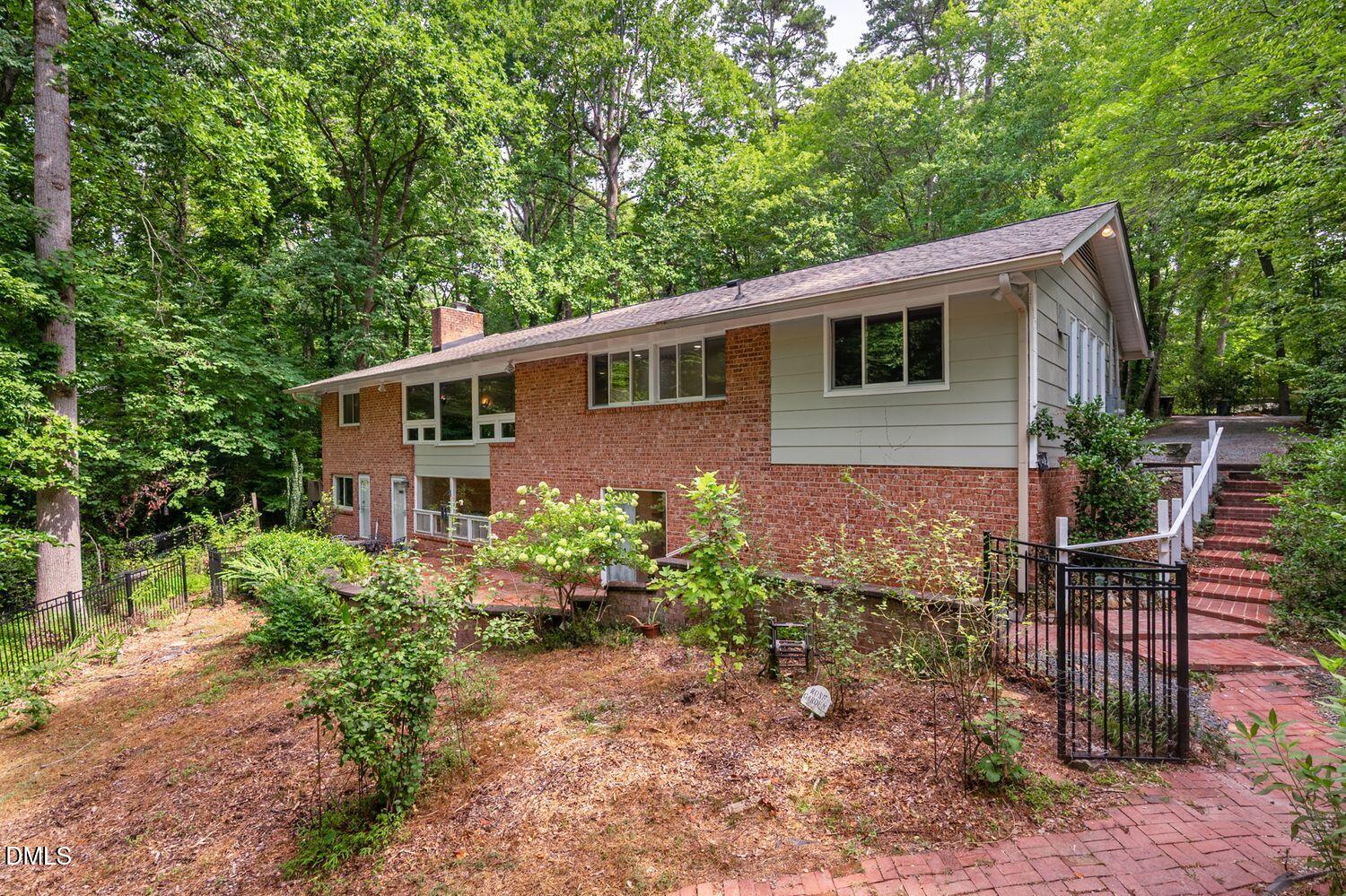 508 Hawthorne Lane