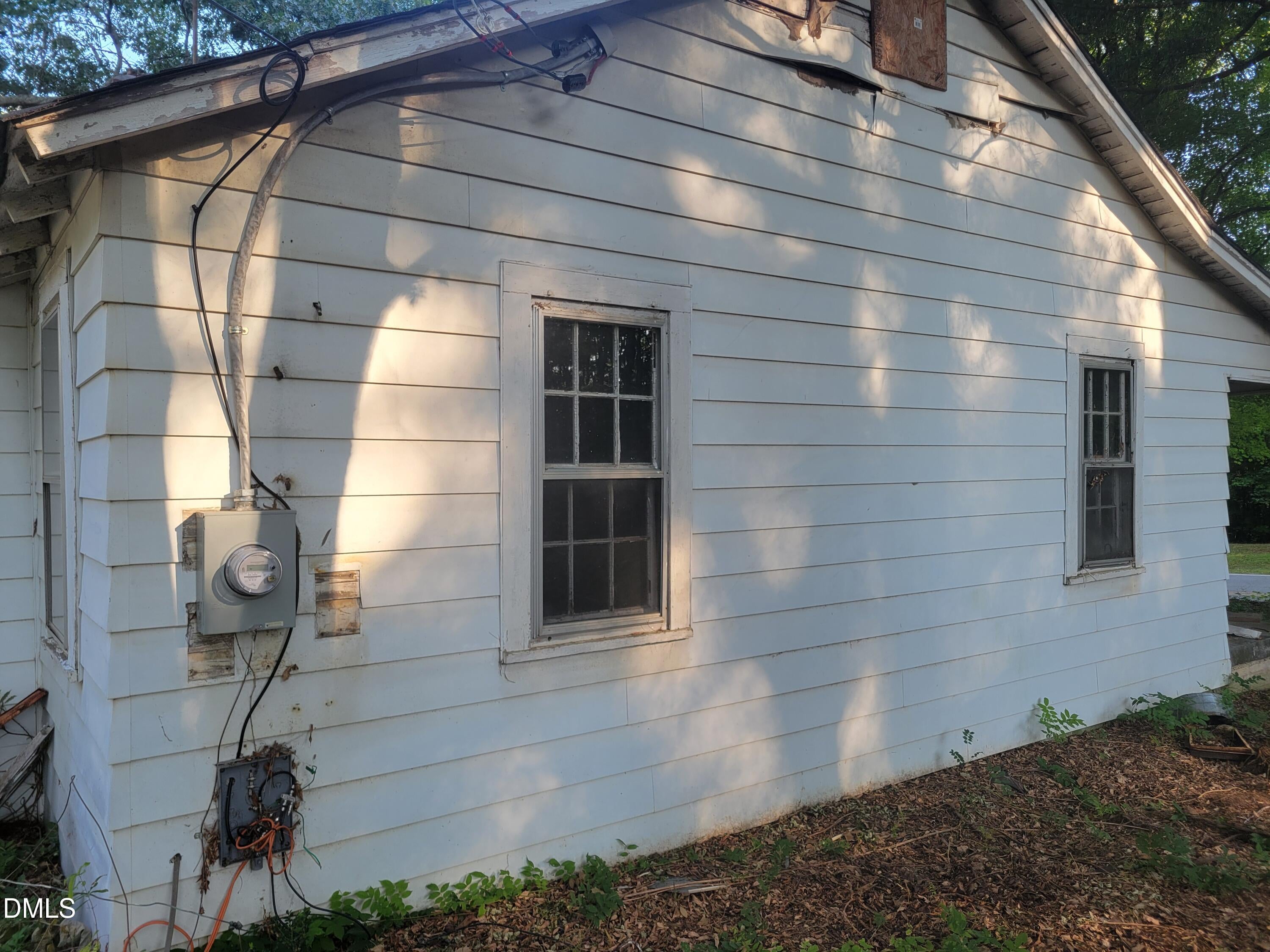 813 Strawberry Road