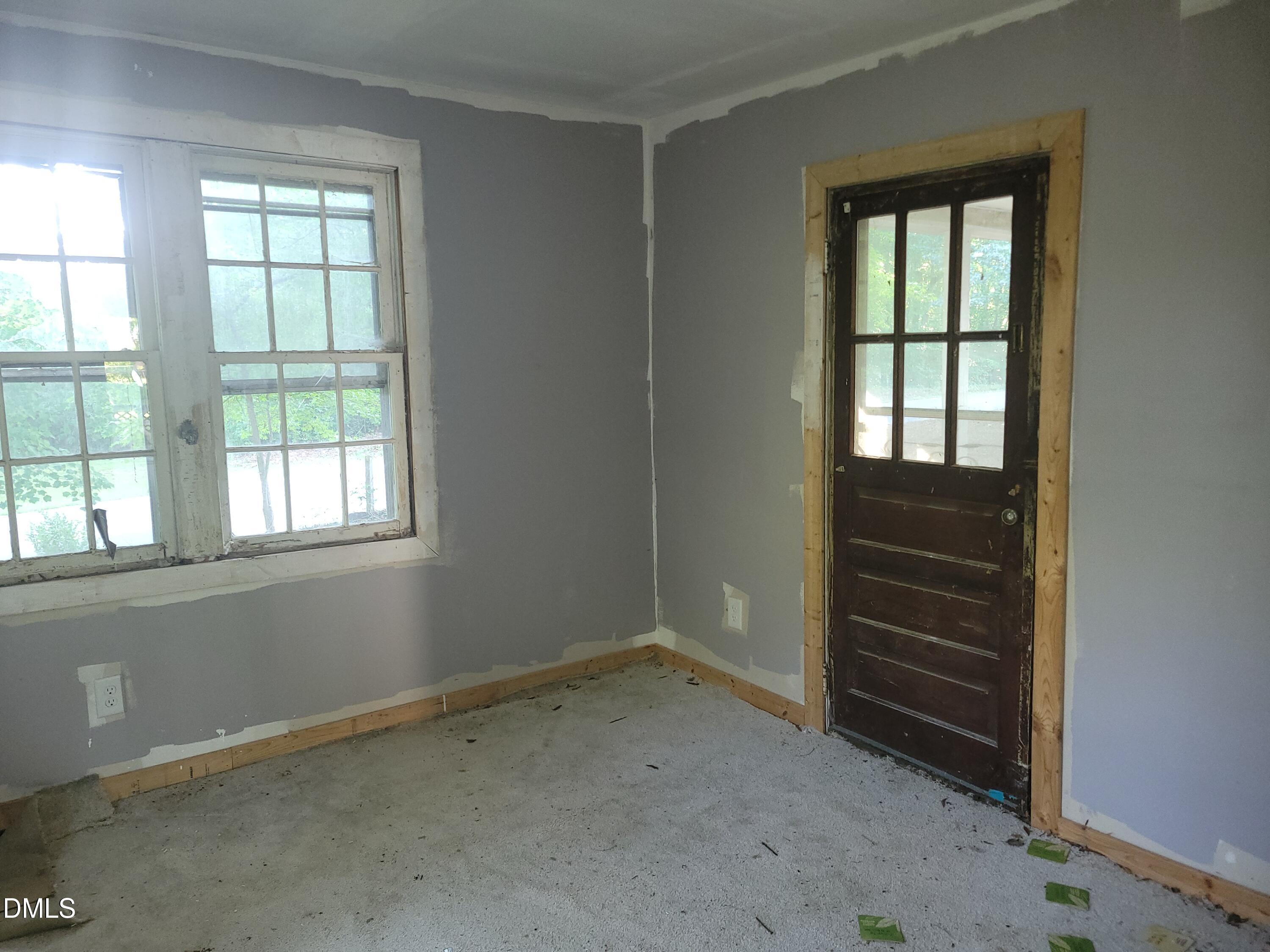 813 Strawberry Road