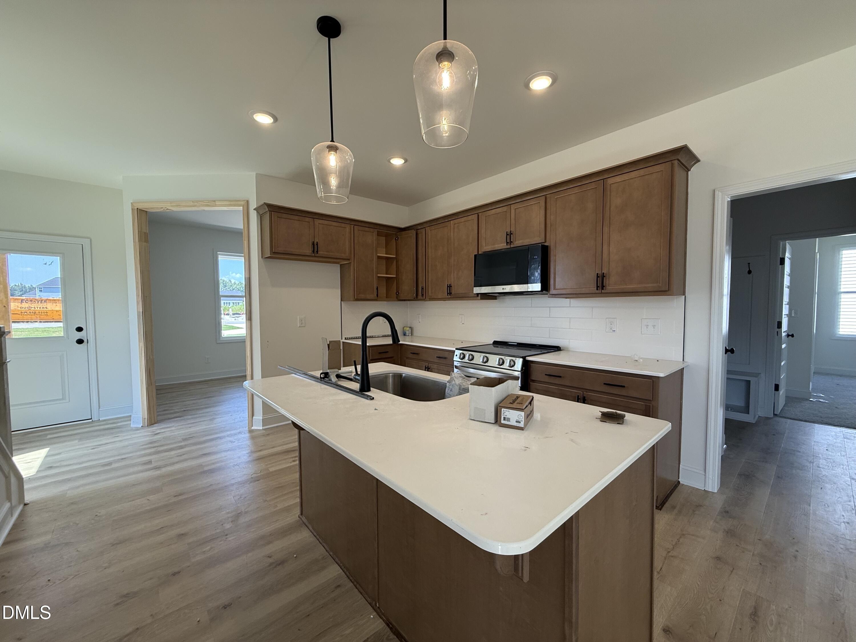 137 Cardovia Way