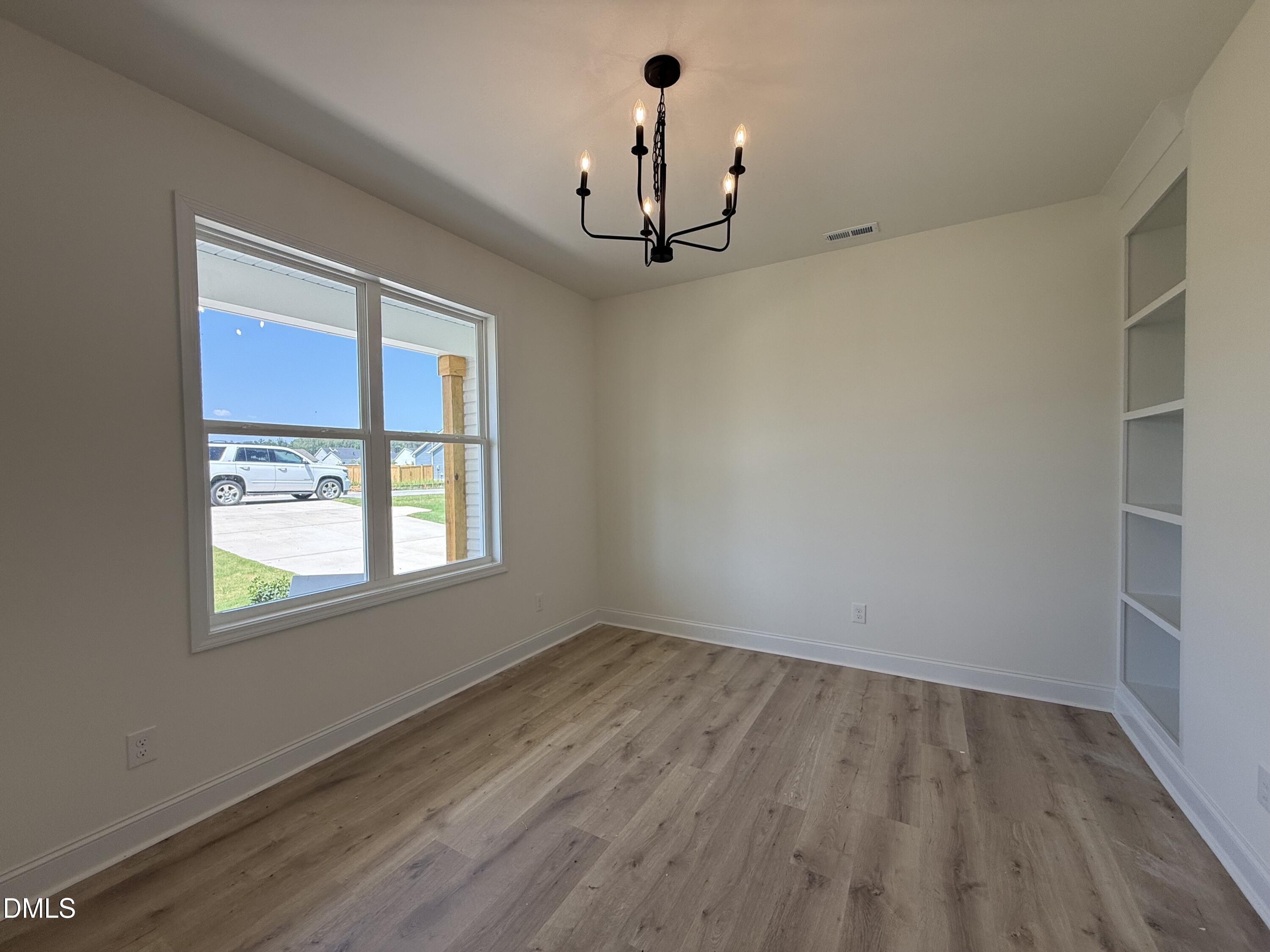 137 Cardovia Way