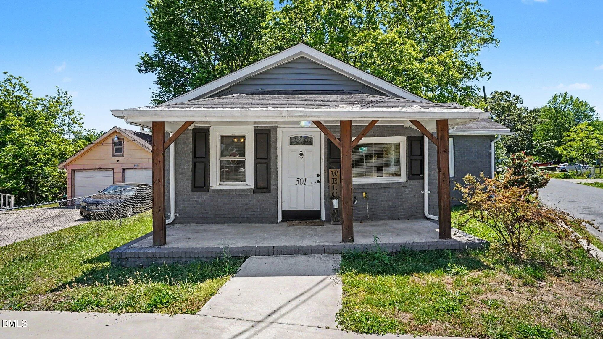 501 Apple Street