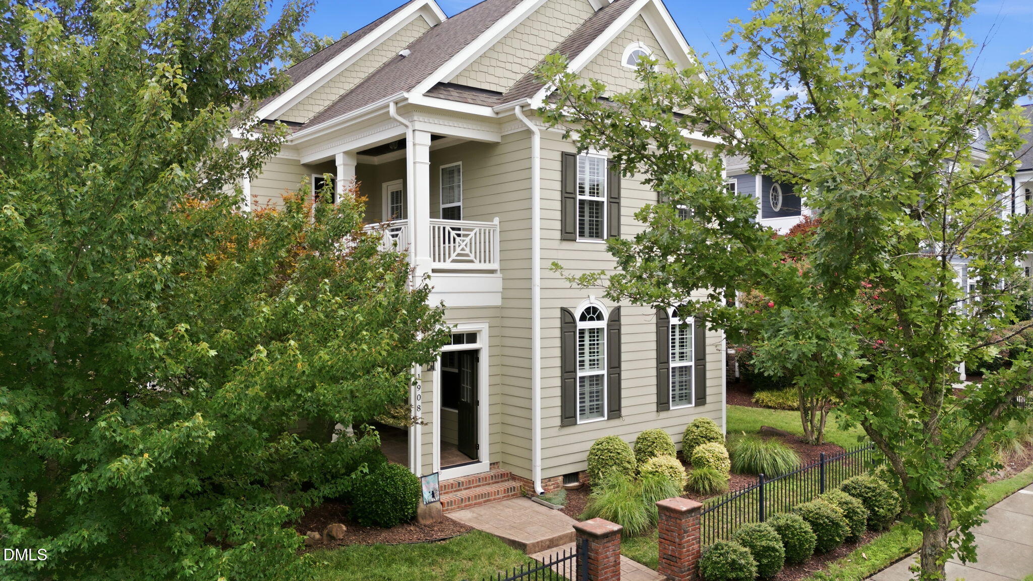 1908 Green Oaks Parkway