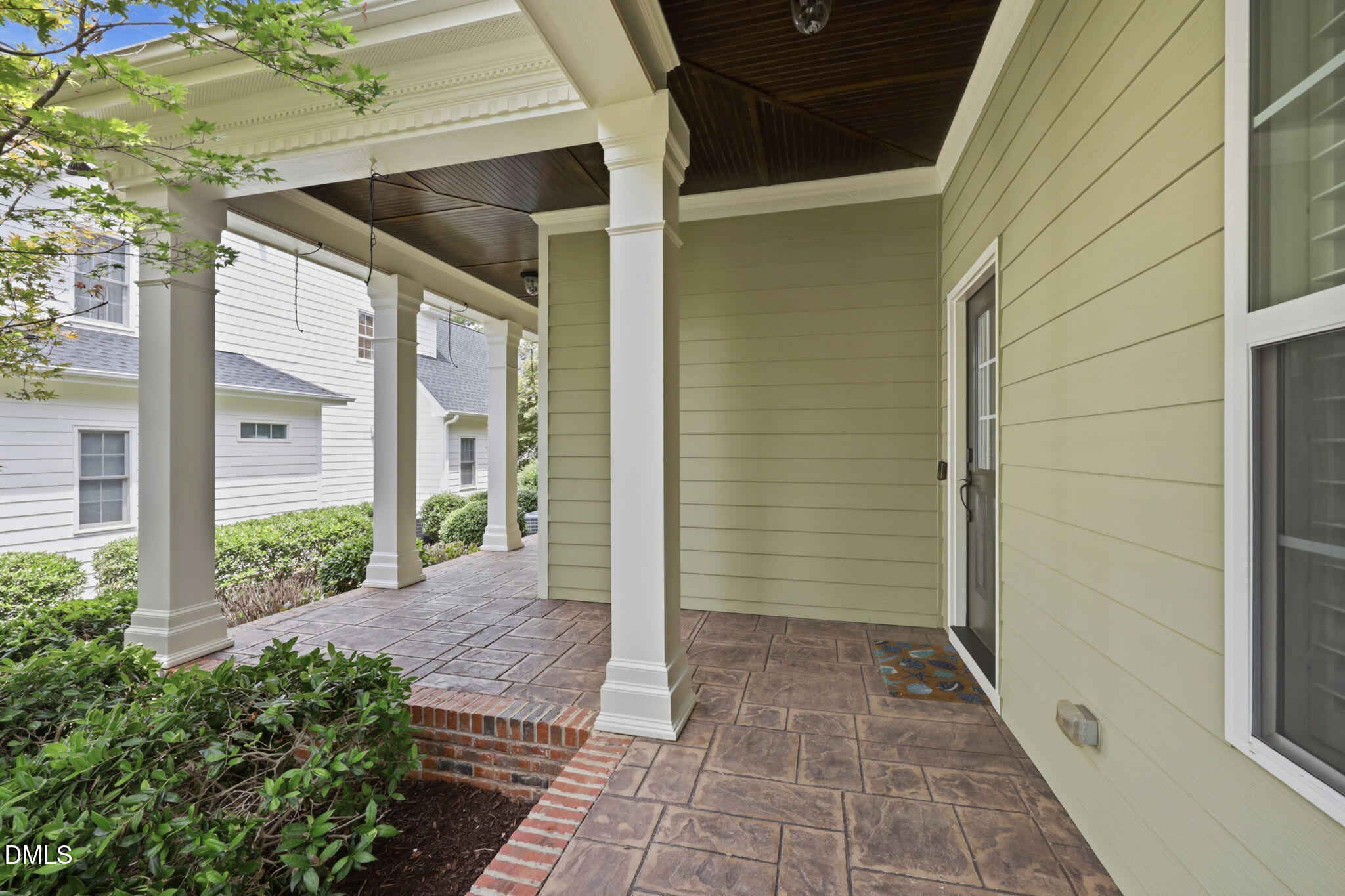 1908 Green Oaks Parkway