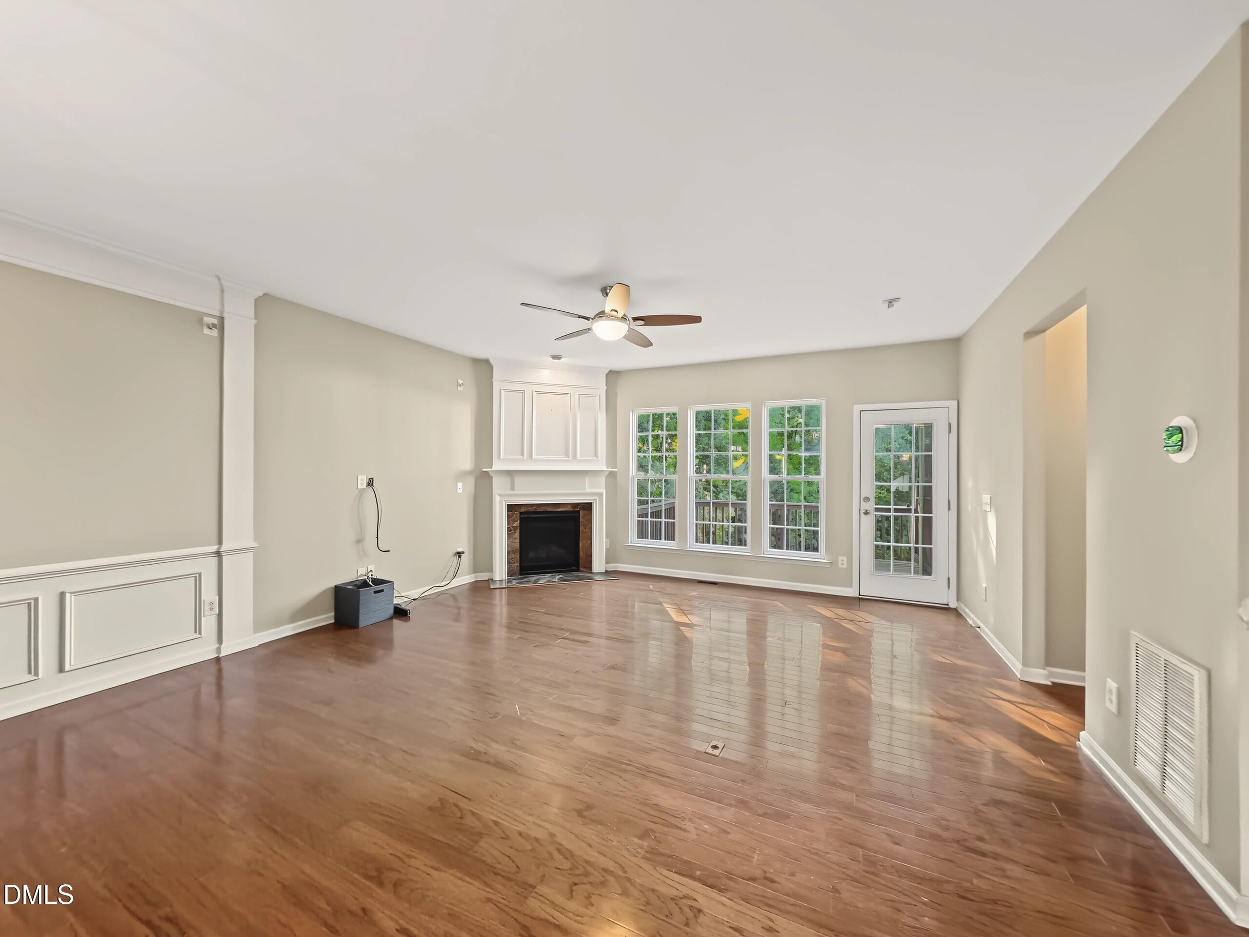 2509 Laurelcherry