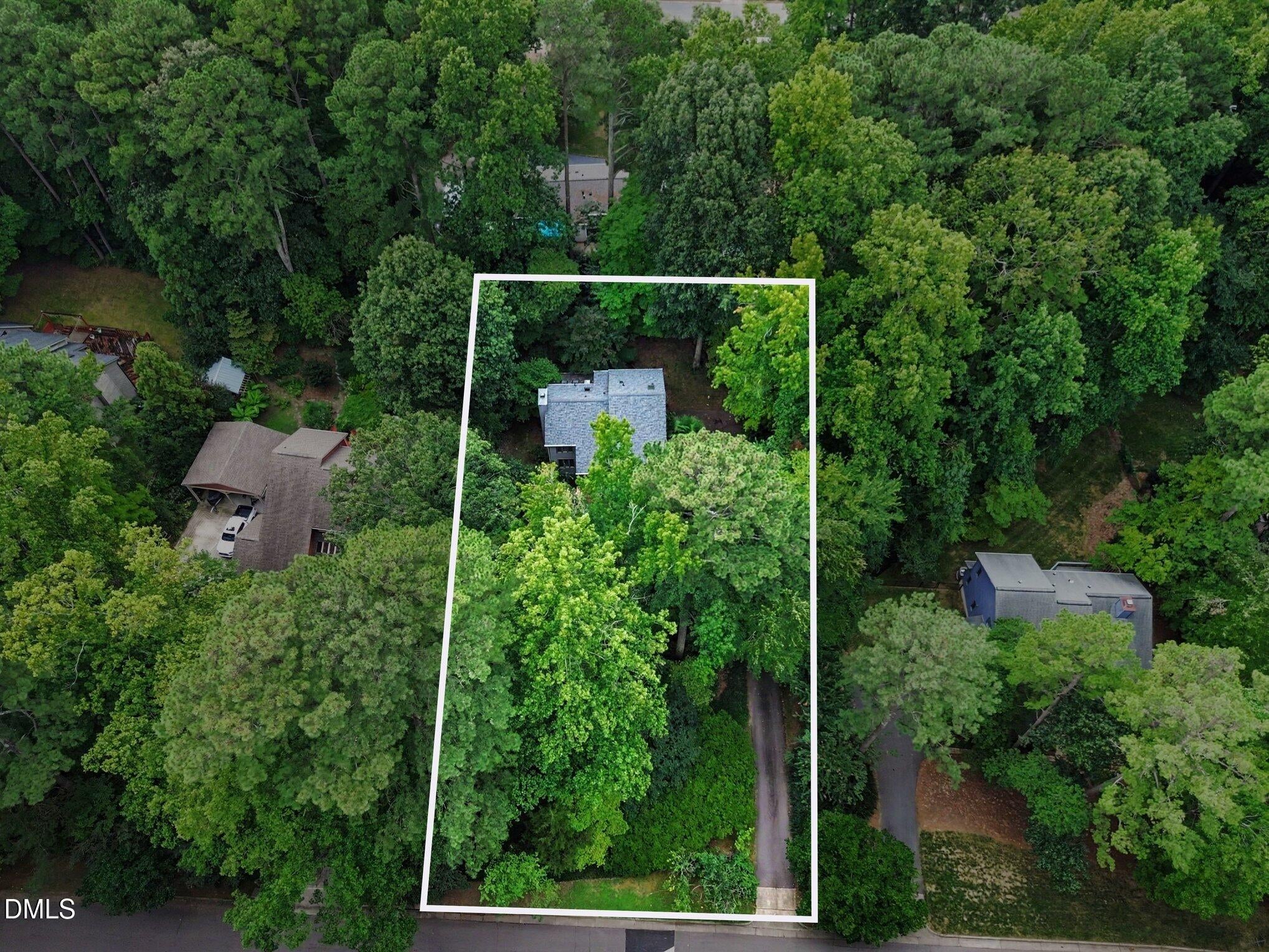 814 Lake Forest Drive